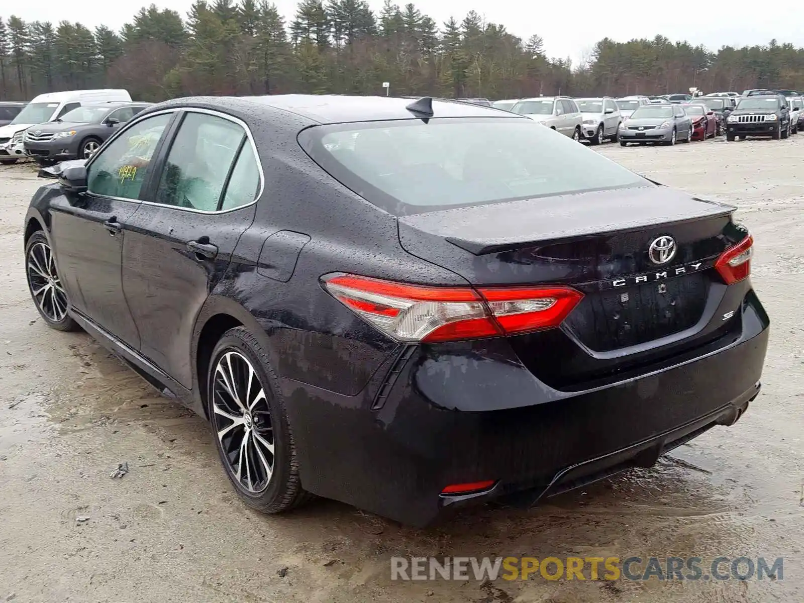 3 Photograph of a damaged car 4T1B11HK9KU212212 TOYOTA CAMRY 2019