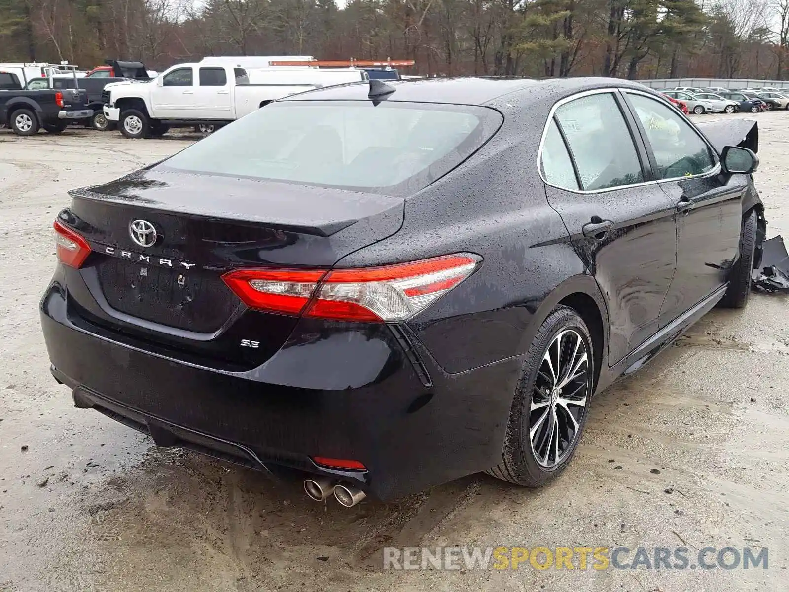 4 Photograph of a damaged car 4T1B11HK9KU212212 TOYOTA CAMRY 2019