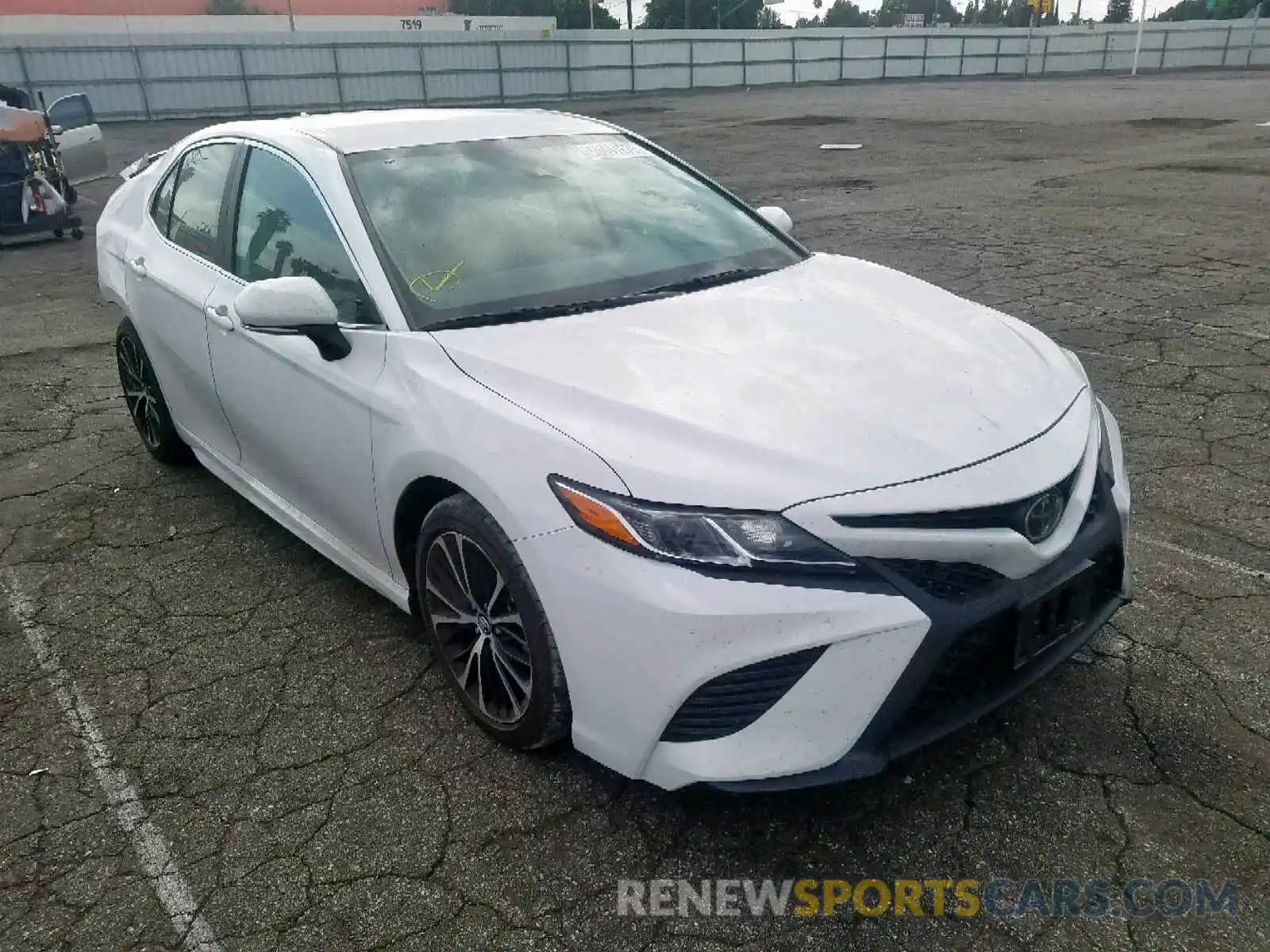 1 Photograph of a damaged car 4T1B11HK9KU212890 TOYOTA CAMRY 2019