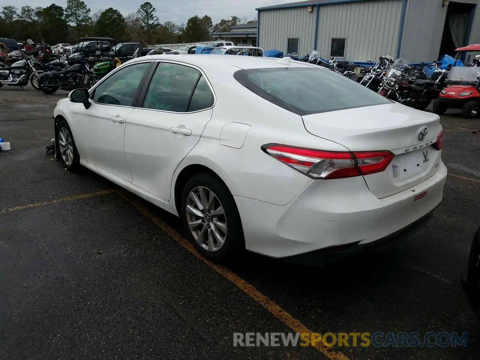 3 Photograph of a damaged car 4T1B11HK9KU213215 TOYOTA CAMRY 2019