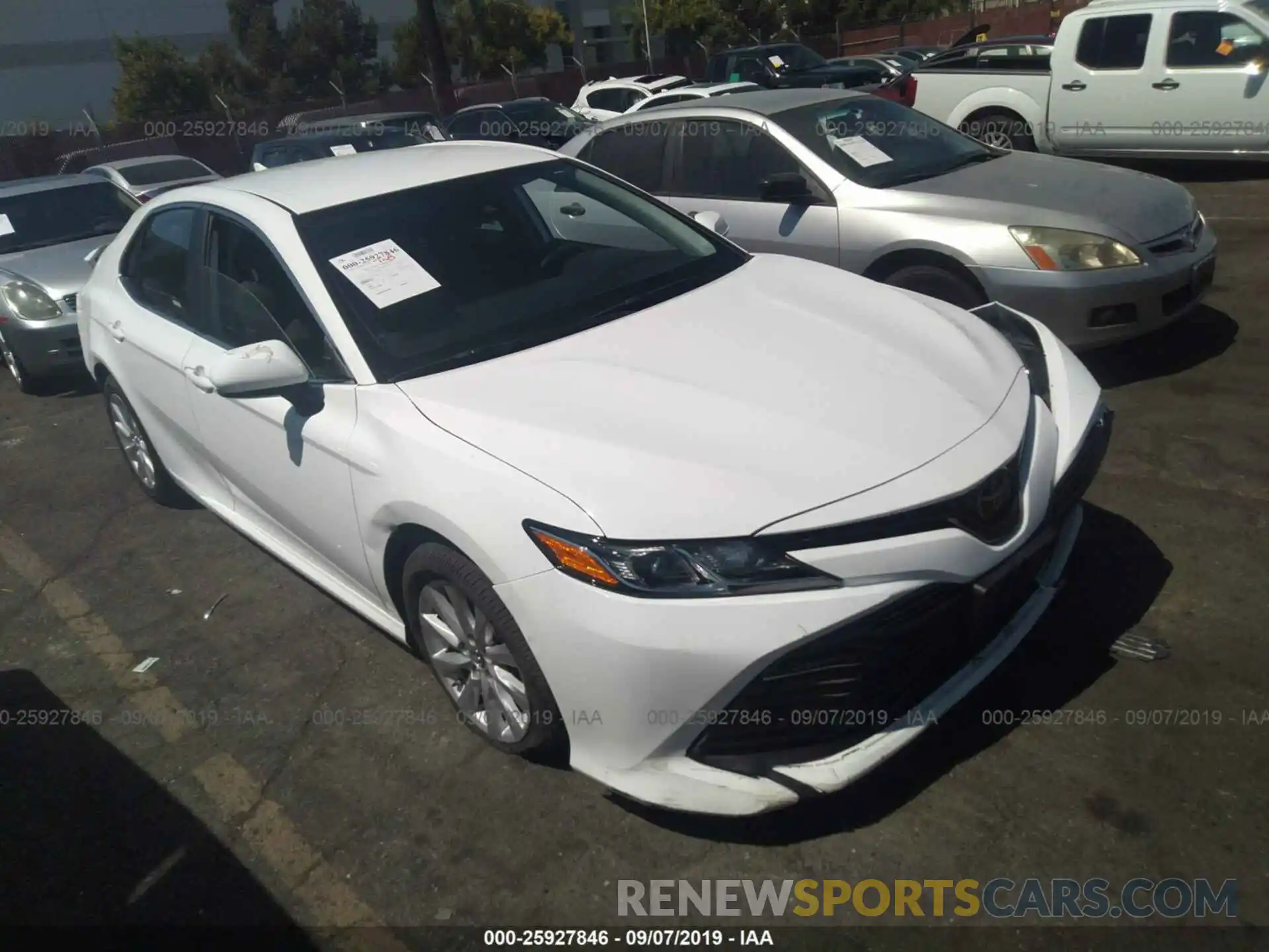 1 Photograph of a damaged car 4T1B11HK9KU214137 TOYOTA CAMRY 2019