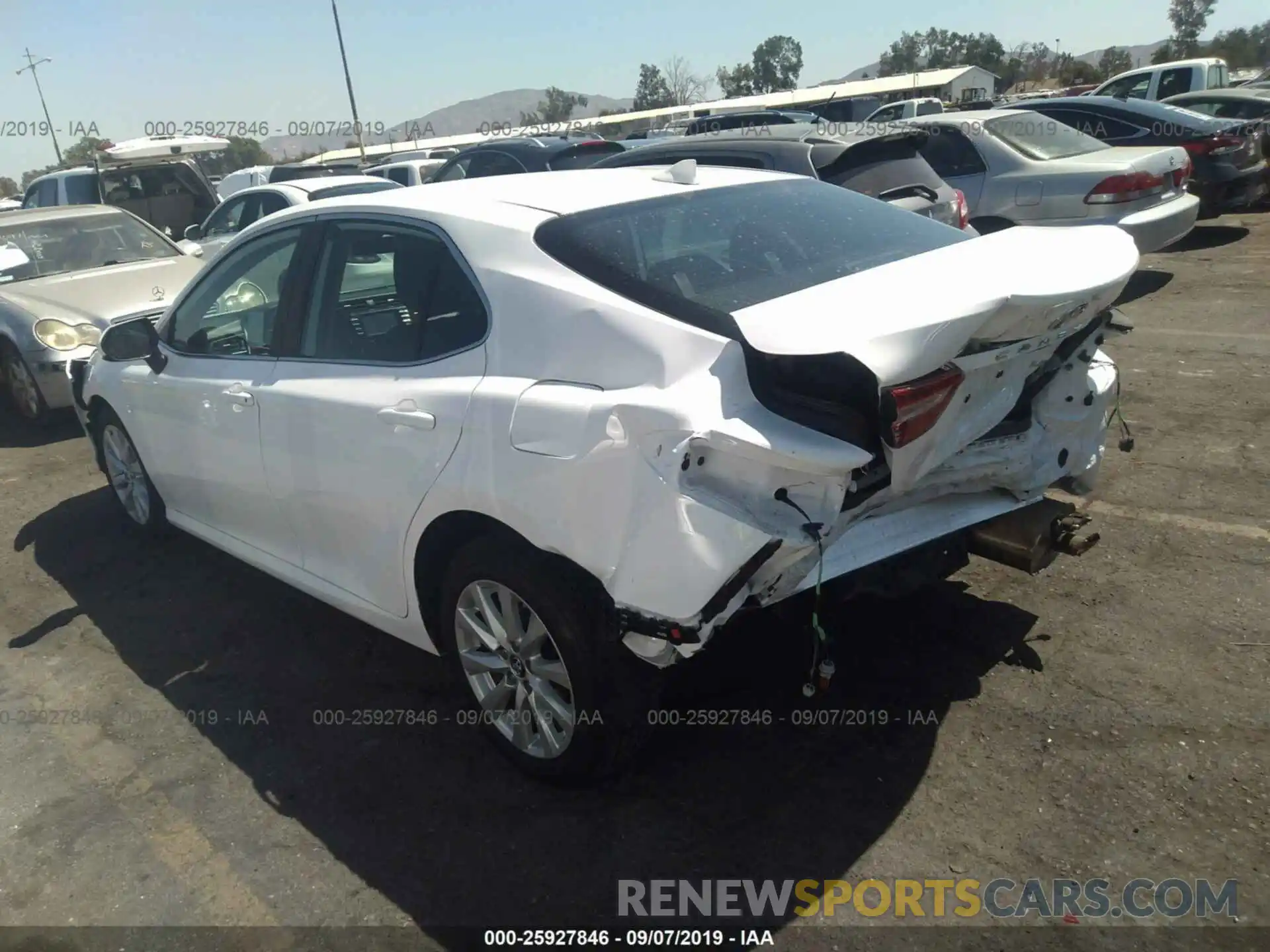 3 Photograph of a damaged car 4T1B11HK9KU214137 TOYOTA CAMRY 2019