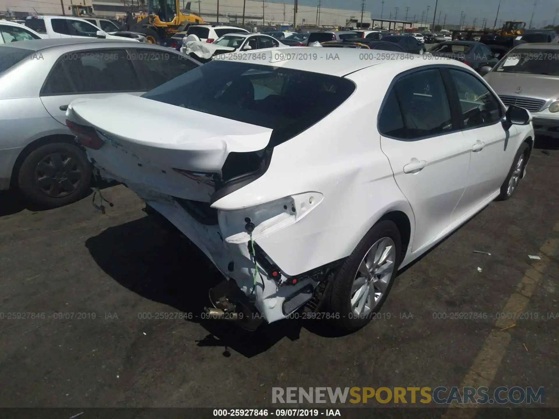 4 Photograph of a damaged car 4T1B11HK9KU214137 TOYOTA CAMRY 2019