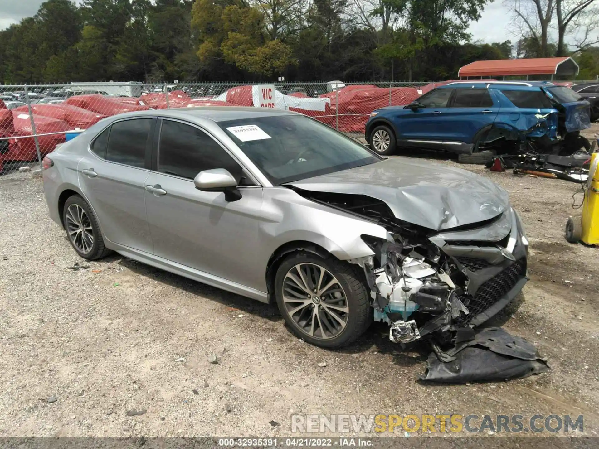 1 Photograph of a damaged car 4T1B11HK9KU214221 TOYOTA CAMRY 2019