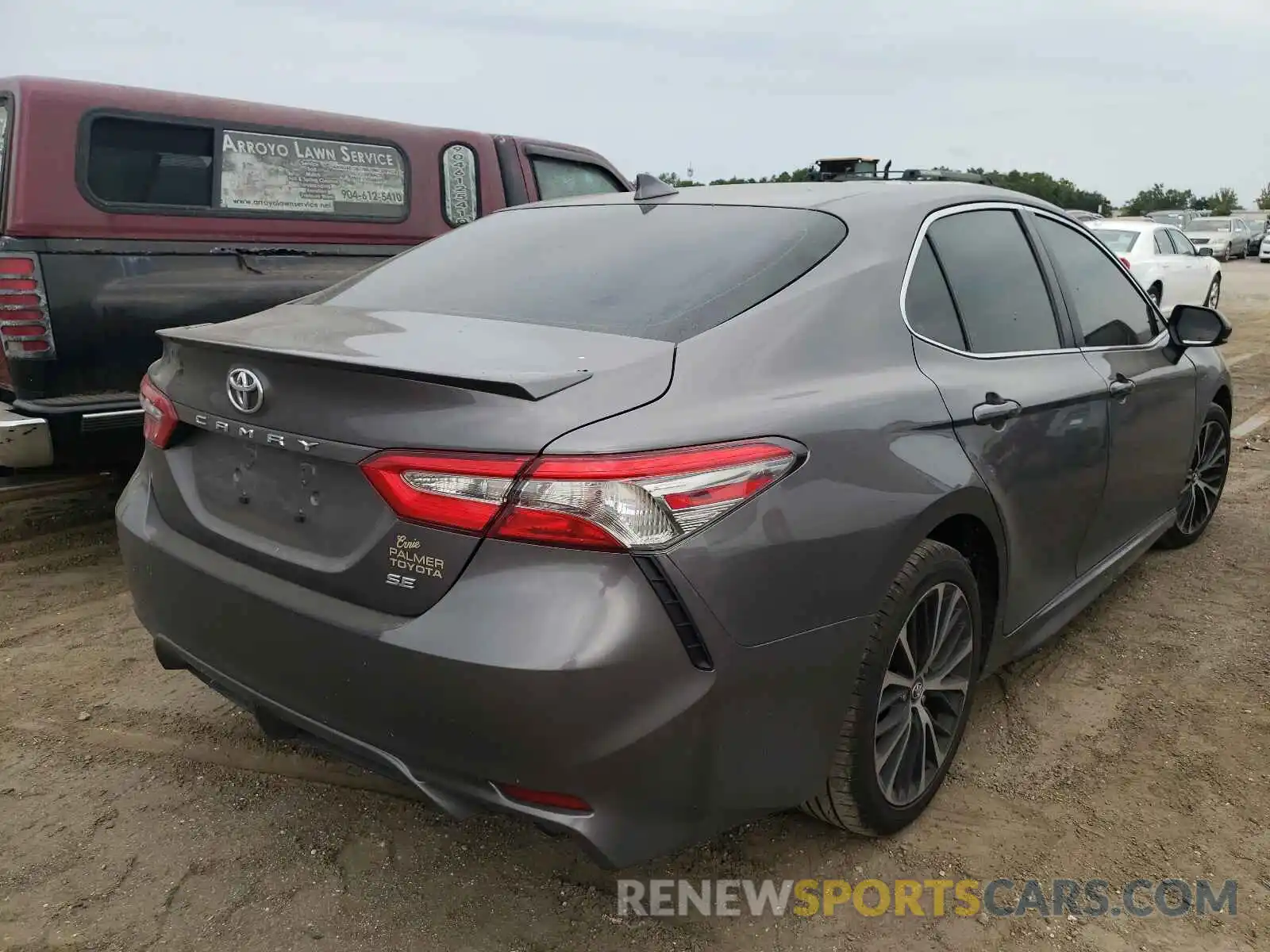 4 Photograph of a damaged car 4T1B11HK9KU216244 TOYOTA CAMRY 2019