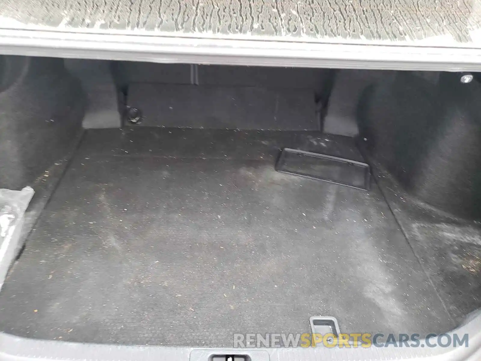 9 Photograph of a damaged car 4T1B11HK9KU216244 TOYOTA CAMRY 2019