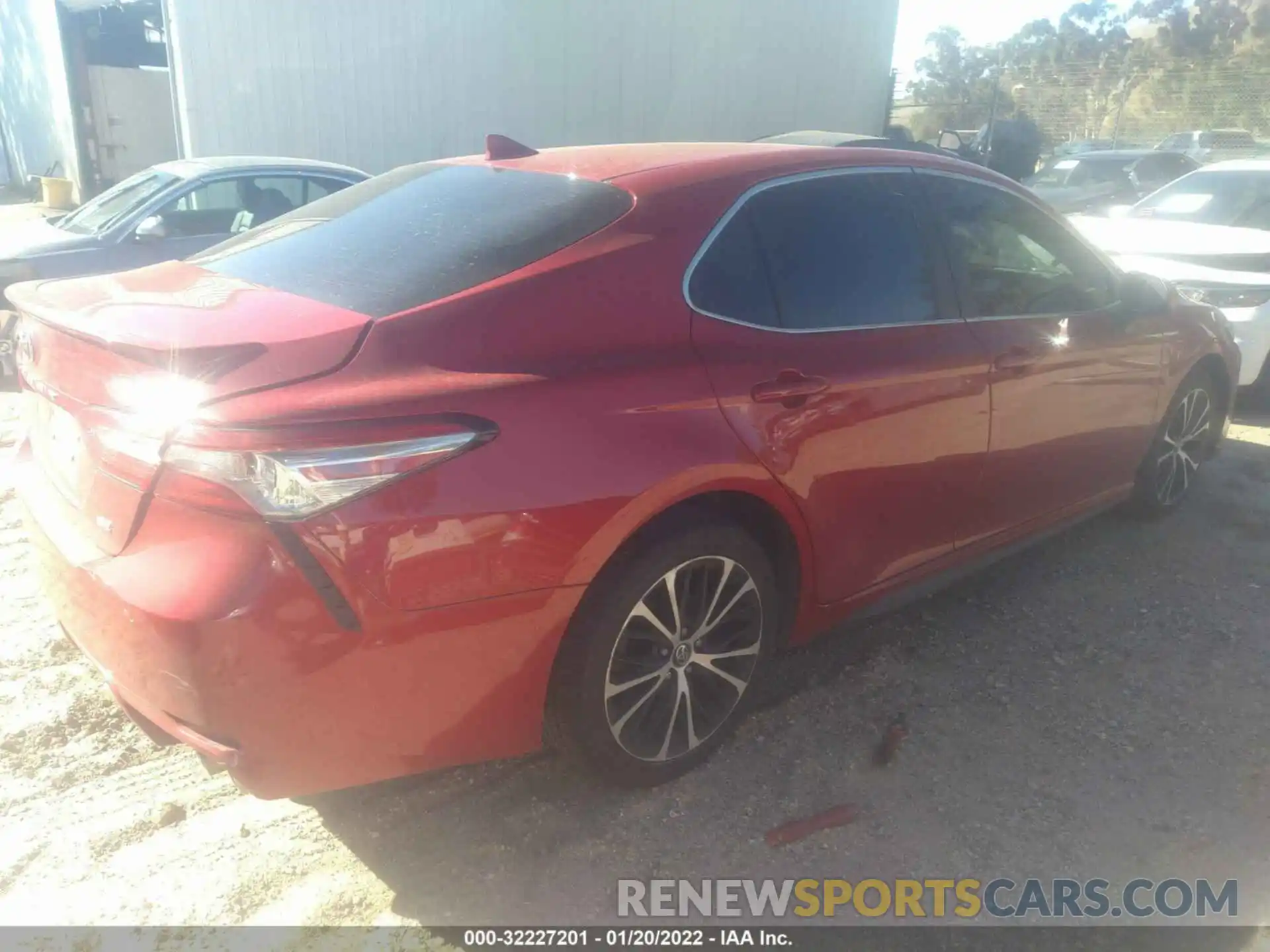 4 Photograph of a damaged car 4T1B11HK9KU216695 TOYOTA CAMRY 2019