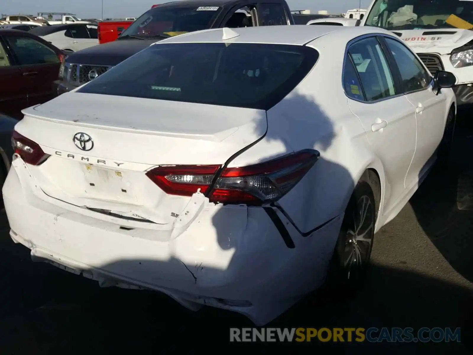 4 Photograph of a damaged car 4T1B11HK9KU222111 TOYOTA CAMRY 2019