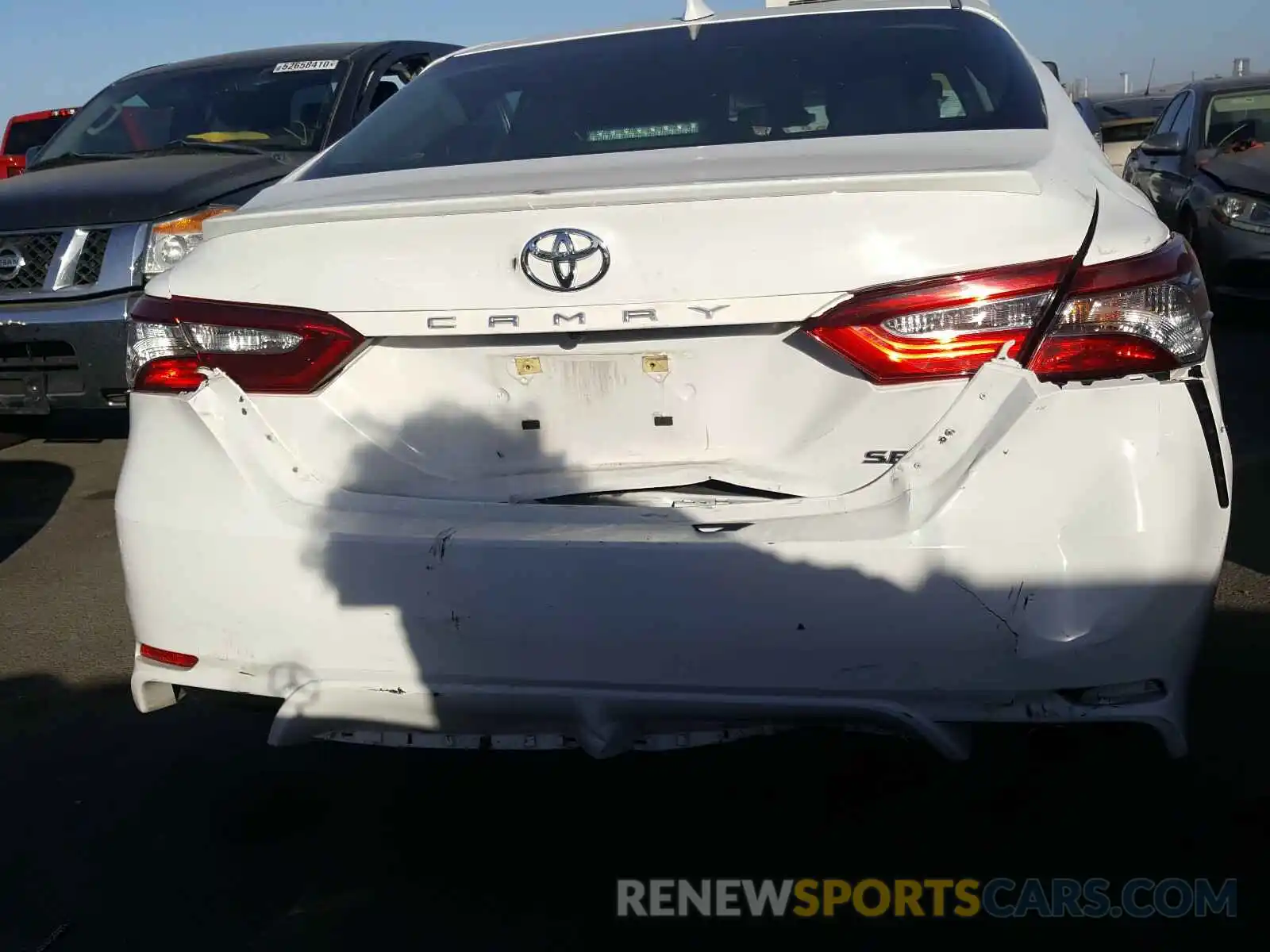 9 Photograph of a damaged car 4T1B11HK9KU222111 TOYOTA CAMRY 2019