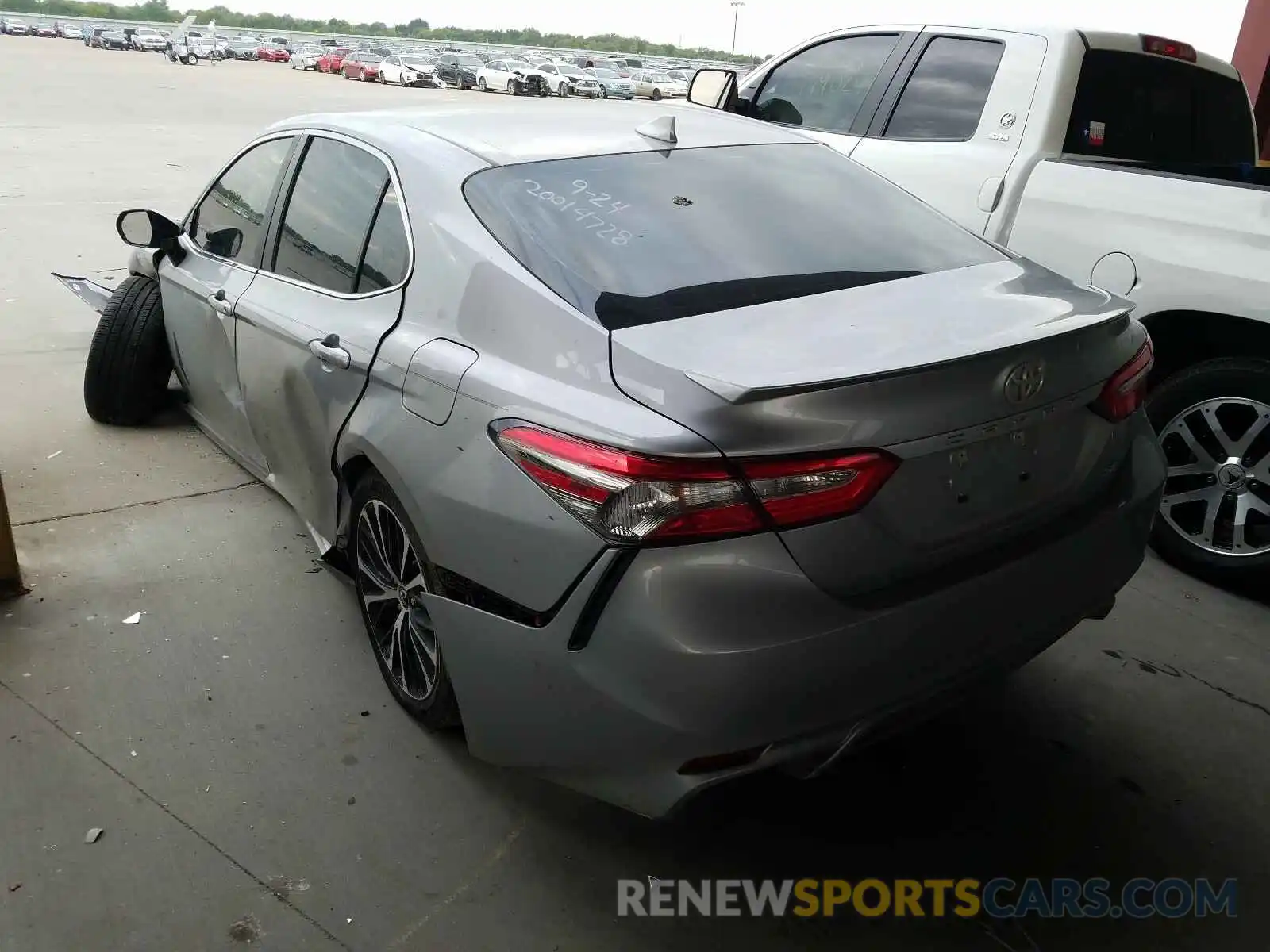 3 Photograph of a damaged car 4T1B11HK9KU222755 TOYOTA CAMRY 2019