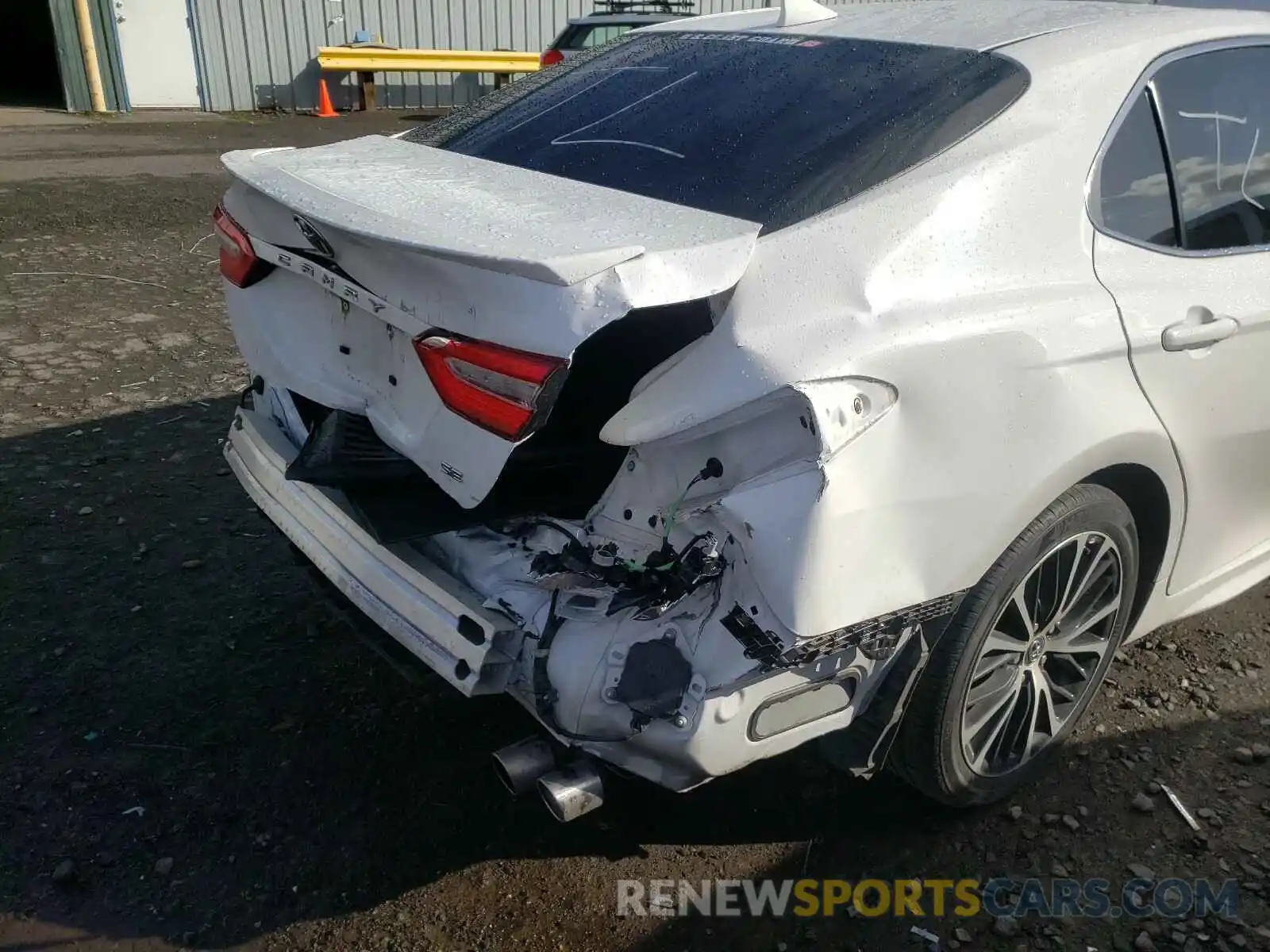 9 Photograph of a damaged car 4T1B11HK9KU222867 TOYOTA CAMRY 2019