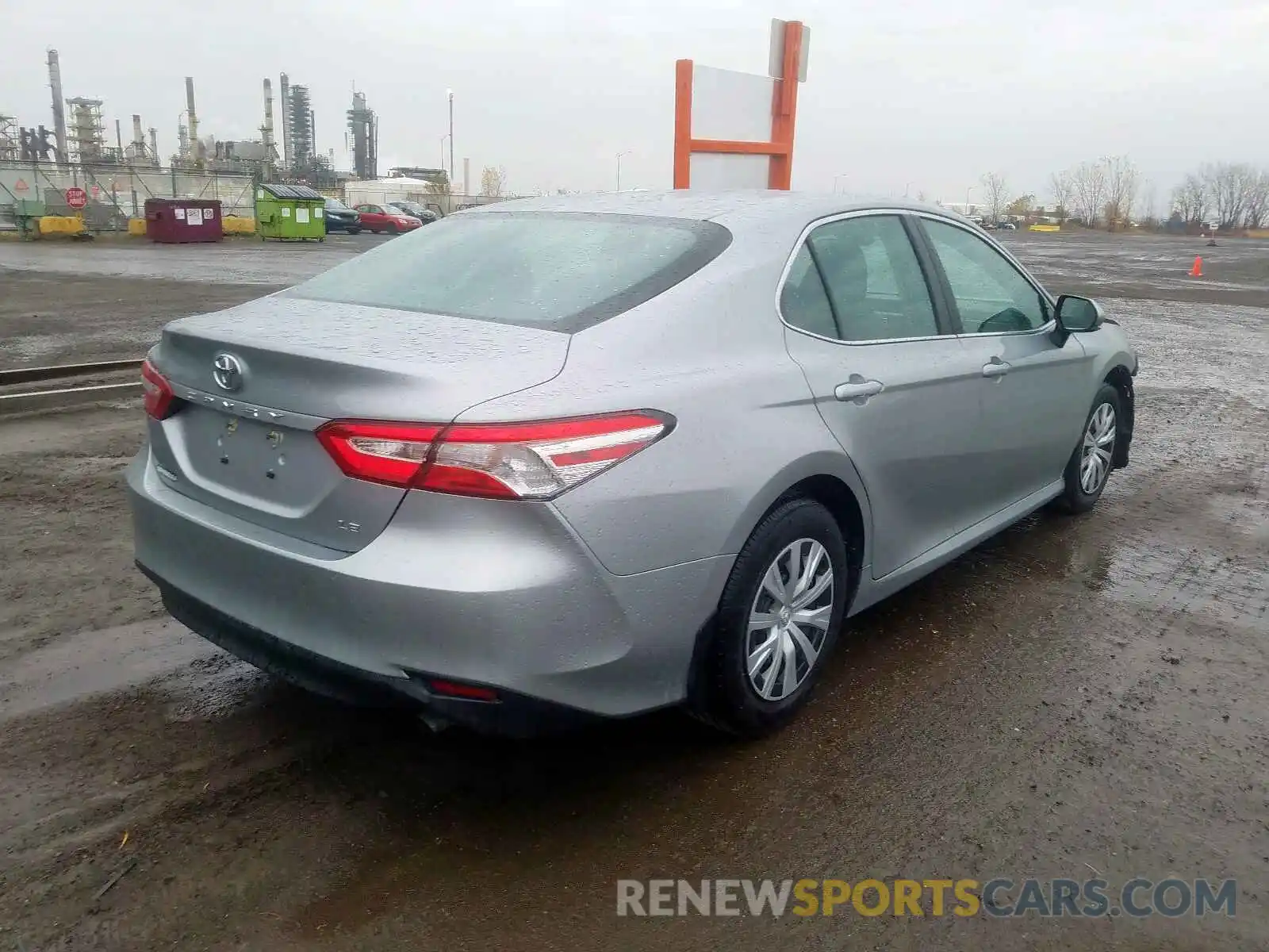 4 Фотография поврежденного автомобиля 4T1B11HK9KU224358 TOYOTA CAMRY 2019