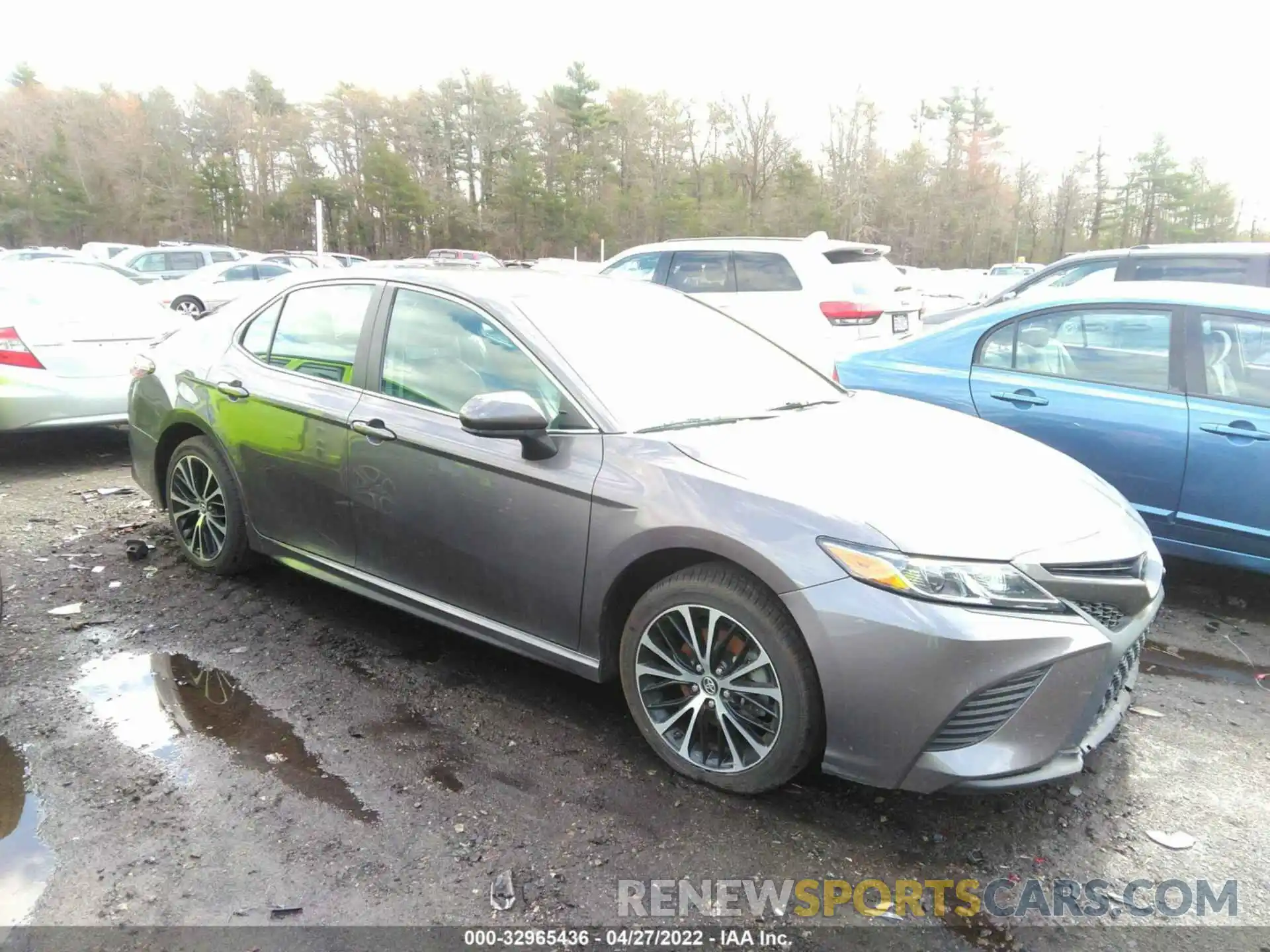 1 Photograph of a damaged car 4T1B11HK9KU226949 TOYOTA CAMRY 2019