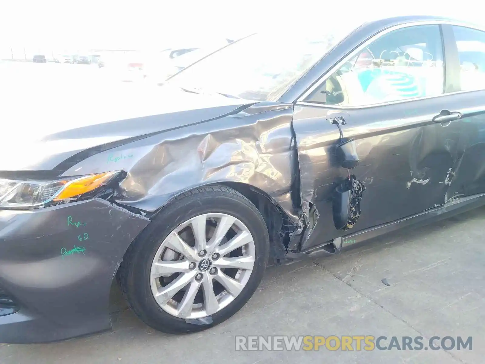 9 Photograph of a damaged car 4T1B11HK9KU227681 TOYOTA CAMRY 2019