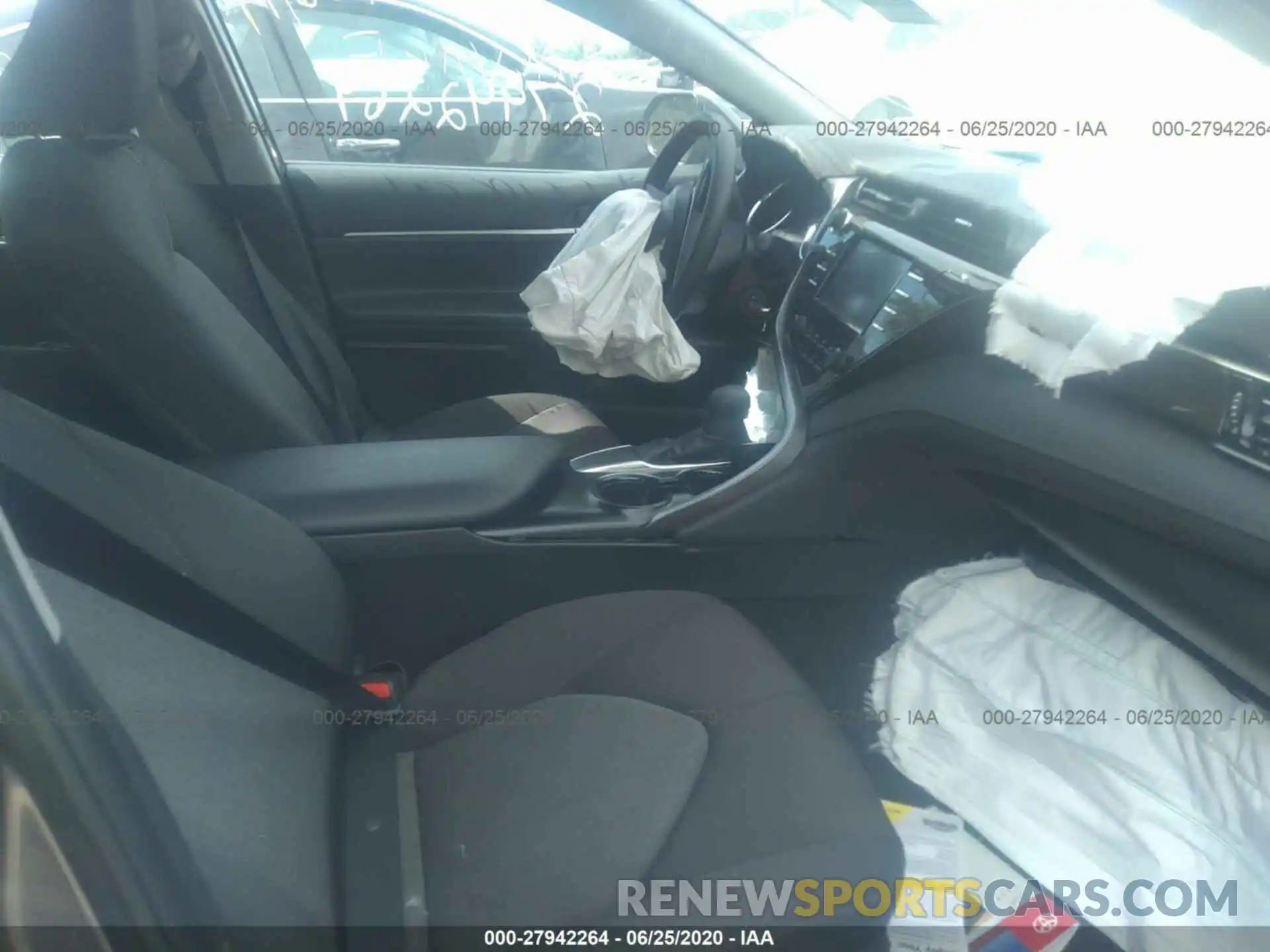 5 Photograph of a damaged car 4T1B11HK9KU227955 TOYOTA CAMRY 2019