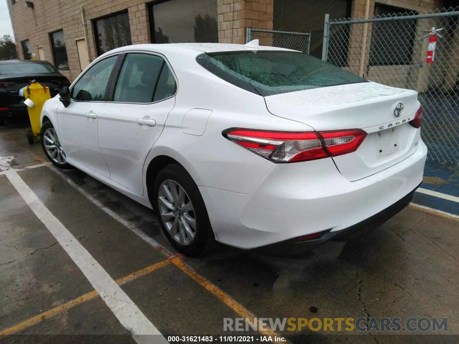 3 Photograph of a damaged car 4T1B11HK9KU228166 TOYOTA CAMRY 2019