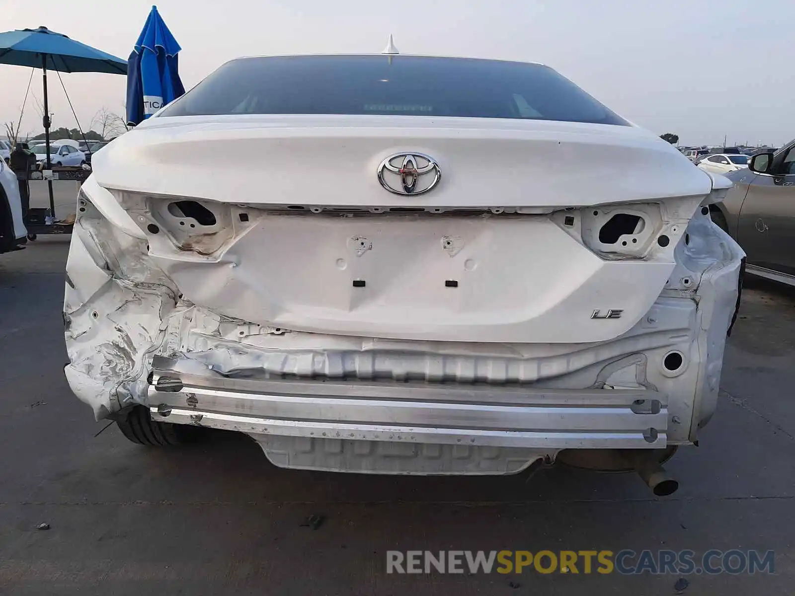 9 Photograph of a damaged car 4T1B11HK9KU228930 TOYOTA CAMRY 2019