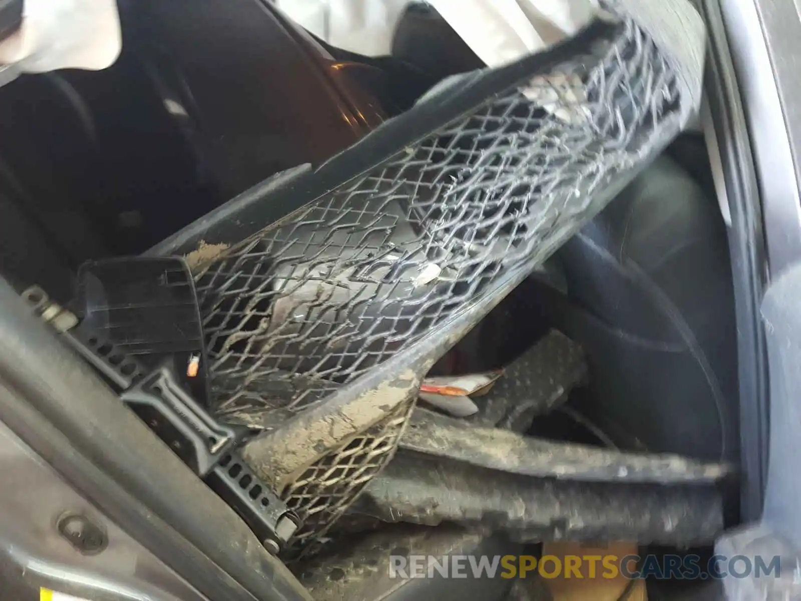 6 Photograph of a damaged car 4T1B11HK9KU229446 TOYOTA CAMRY 2019