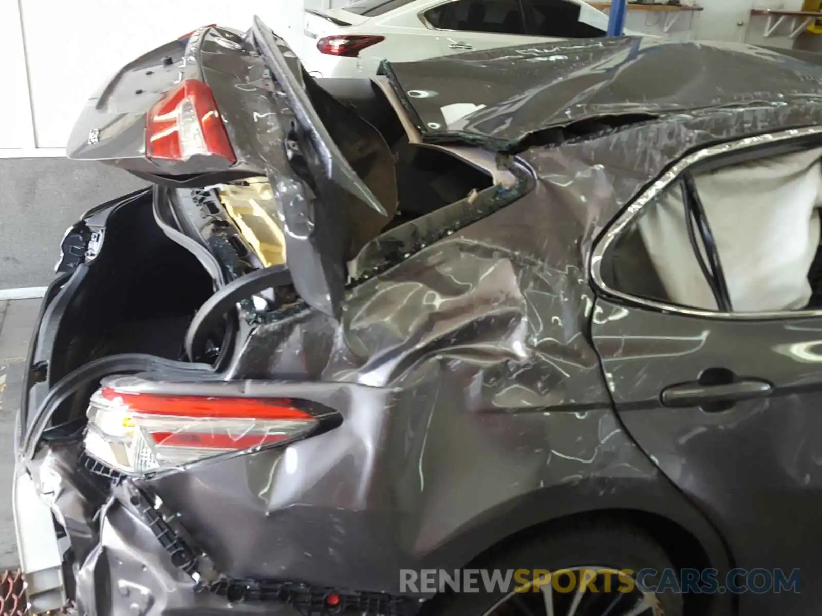 9 Photograph of a damaged car 4T1B11HK9KU229446 TOYOTA CAMRY 2019