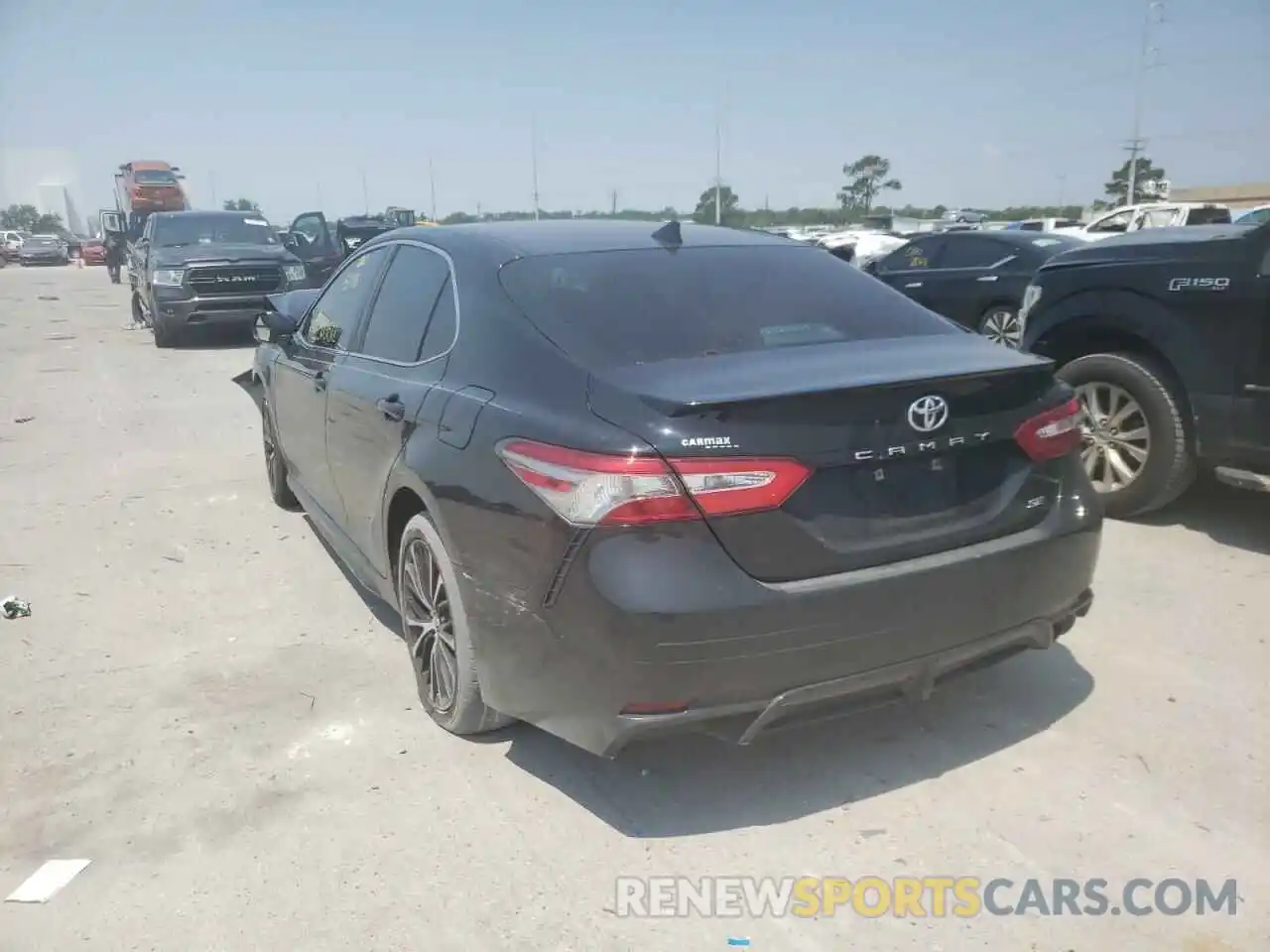 3 Photograph of a damaged car 4T1B11HK9KU230676 TOYOTA CAMRY 2019