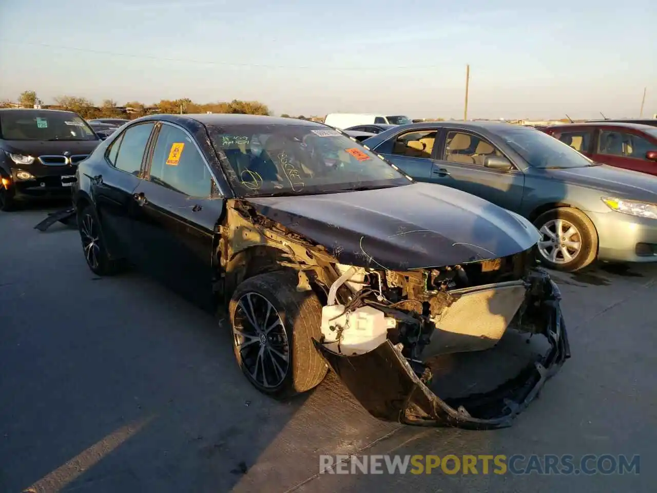 1 Photograph of a damaged car 4T1B11HK9KU231133 TOYOTA CAMRY 2019