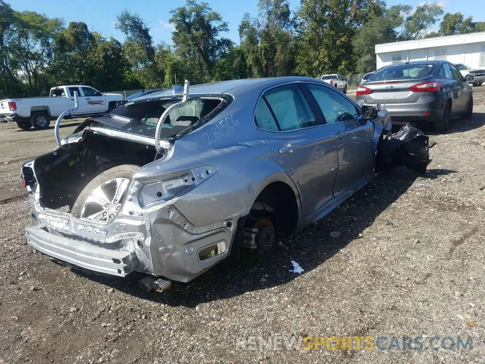 4 Фотография поврежденного автомобиля 4T1B11HK9KU231388 TOYOTA CAMRY 2019