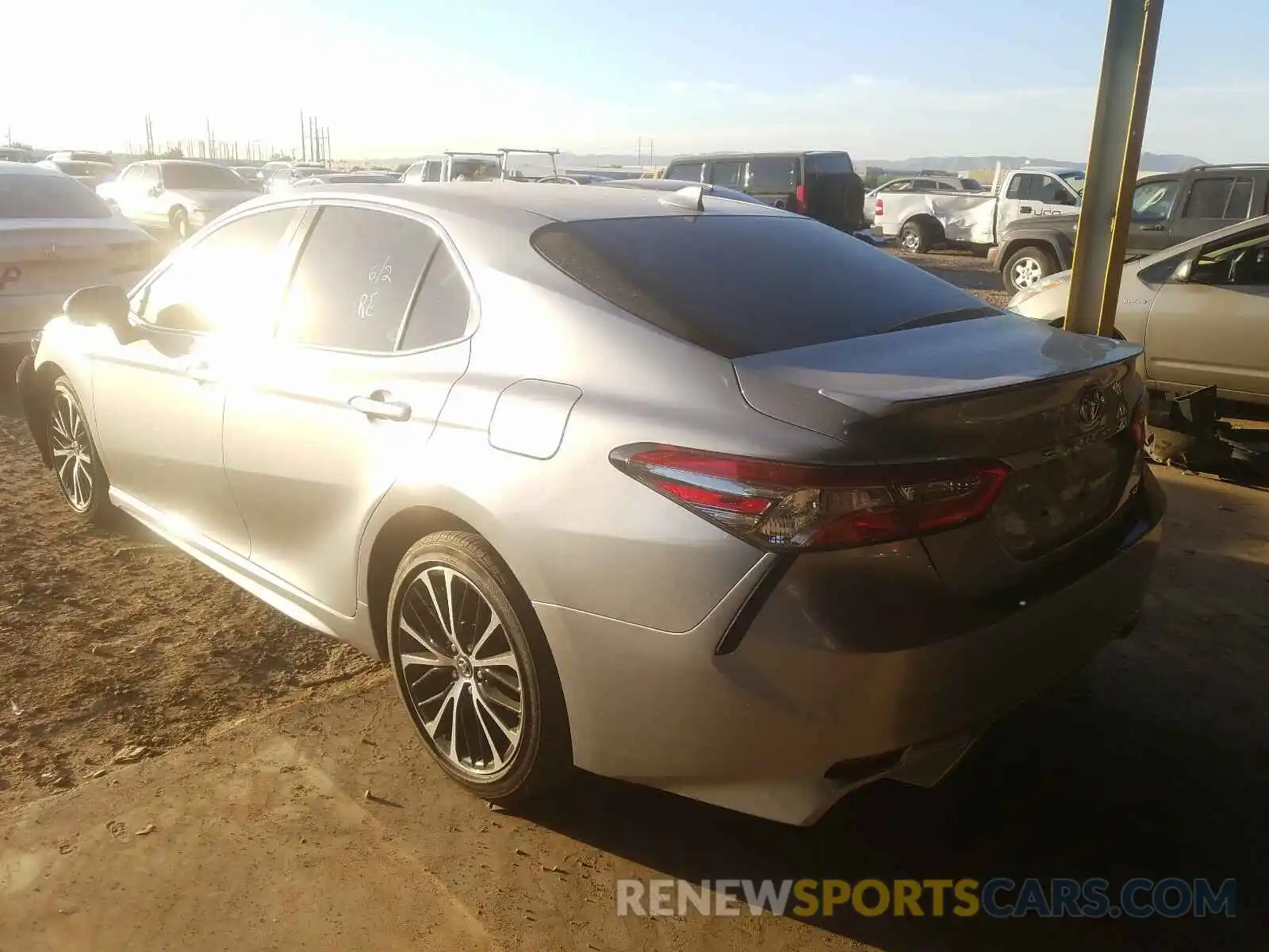 3 Photograph of a damaged car 4T1B11HK9KU231553 TOYOTA CAMRY 2019