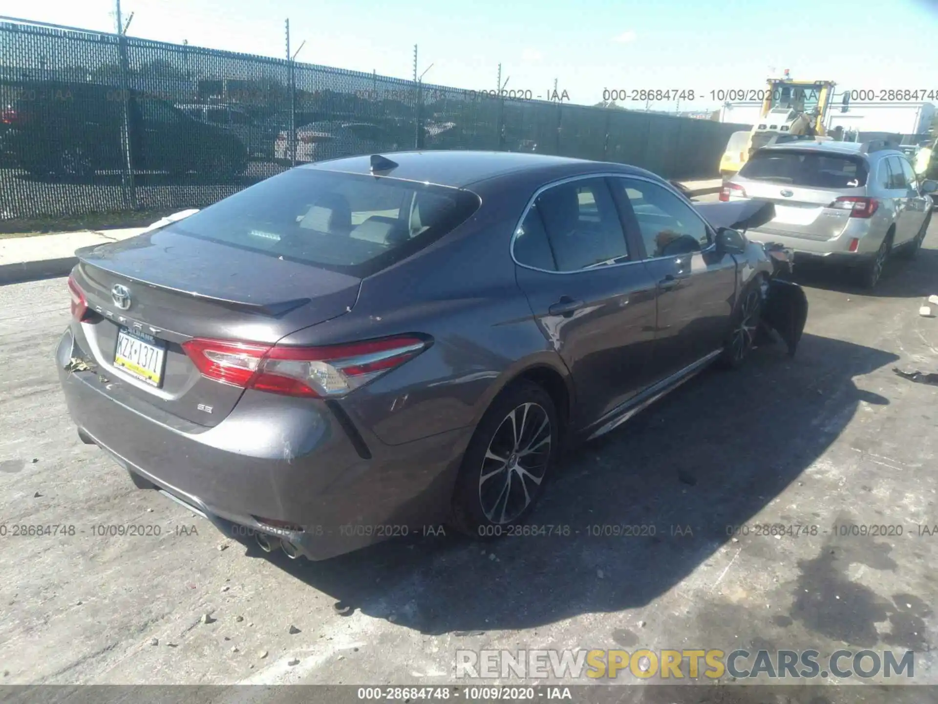 4 Photograph of a damaged car 4T1B11HK9KU232489 TOYOTA CAMRY 2019