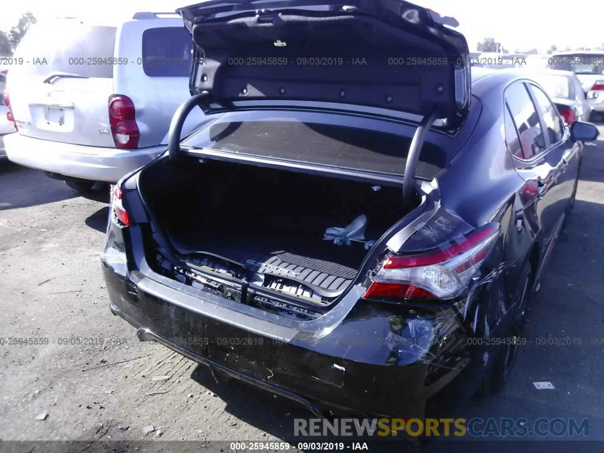 6 Photograph of a damaged car 4T1B11HK9KU232511 TOYOTA CAMRY 2019