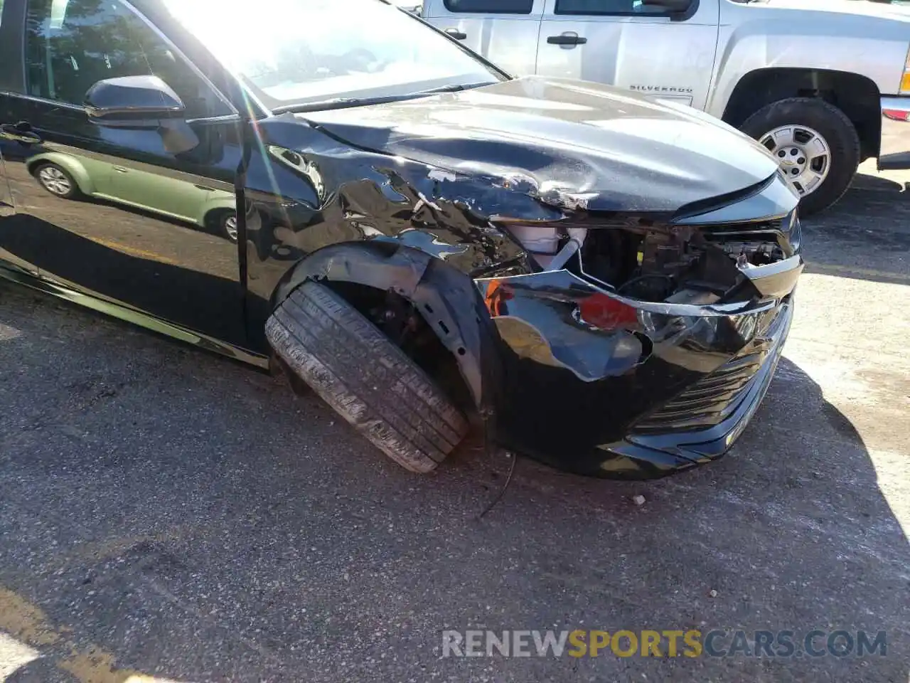 9 Photograph of a damaged car 4T1B11HK9KU232587 TOYOTA CAMRY 2019