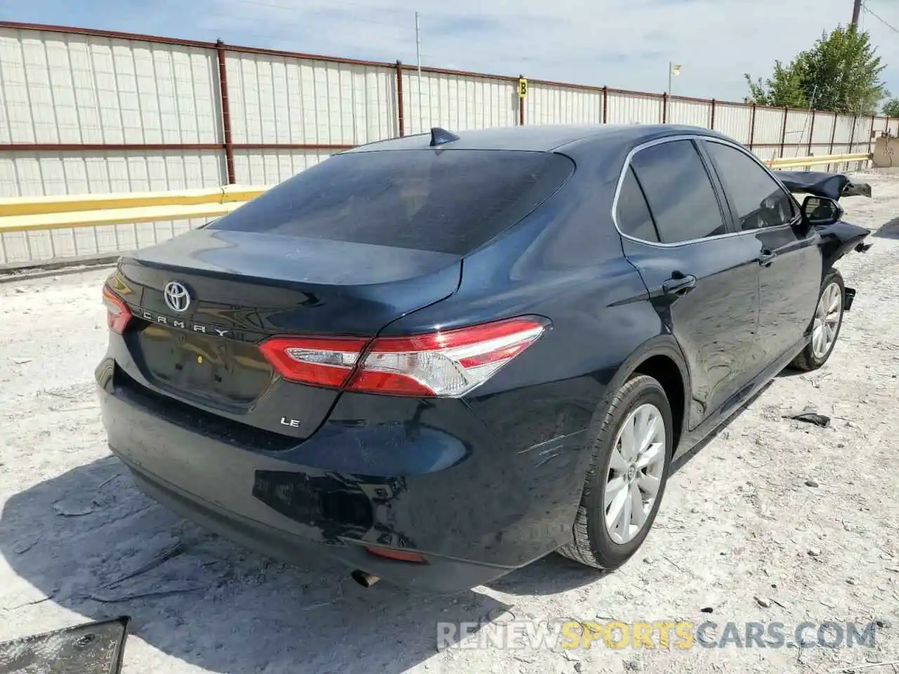 4 Фотография поврежденного автомобиля 4T1B11HK9KU234016 TOYOTA CAMRY 2019