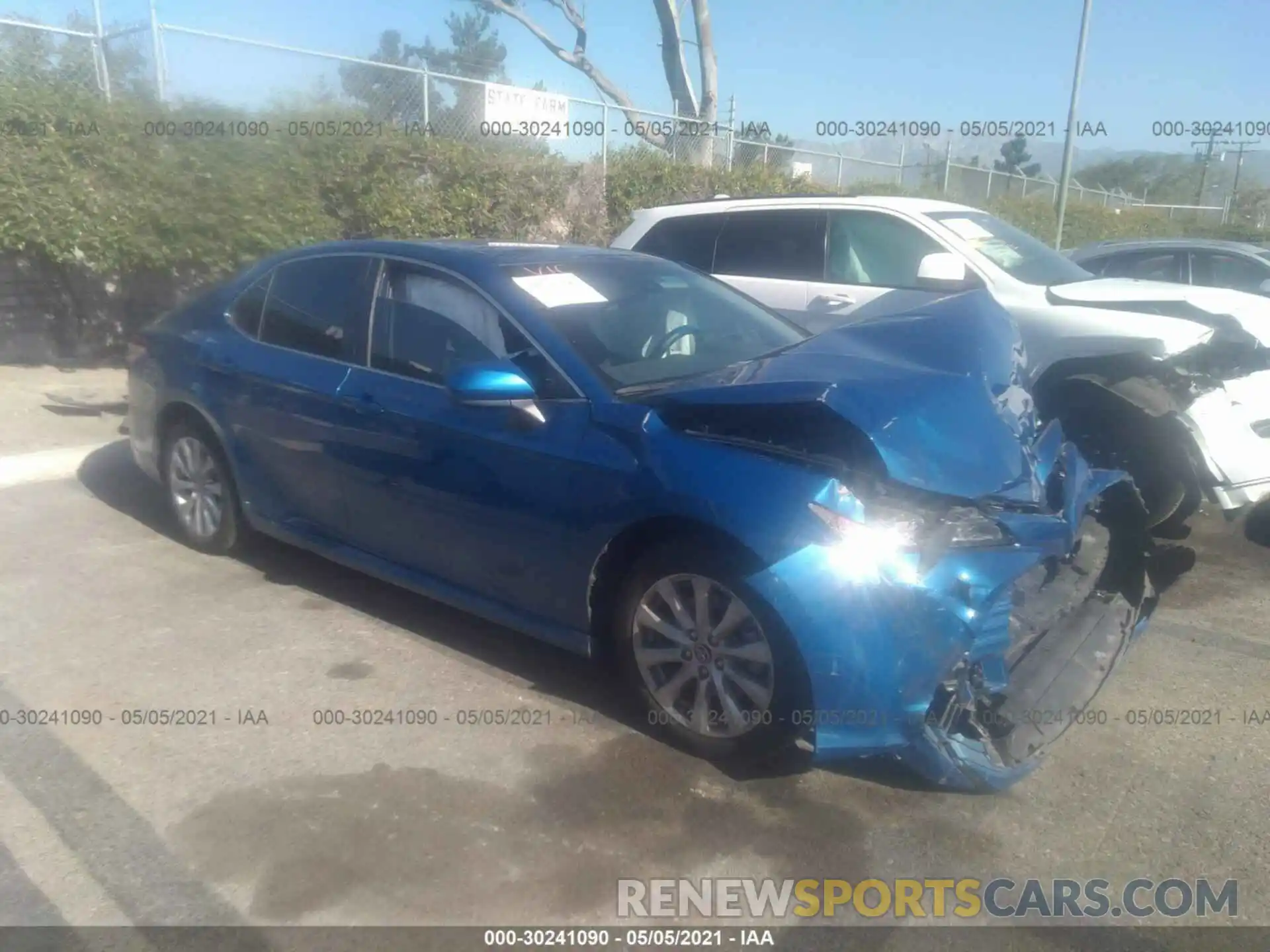 1 Photograph of a damaged car 4T1B11HK9KU235800 TOYOTA CAMRY 2019