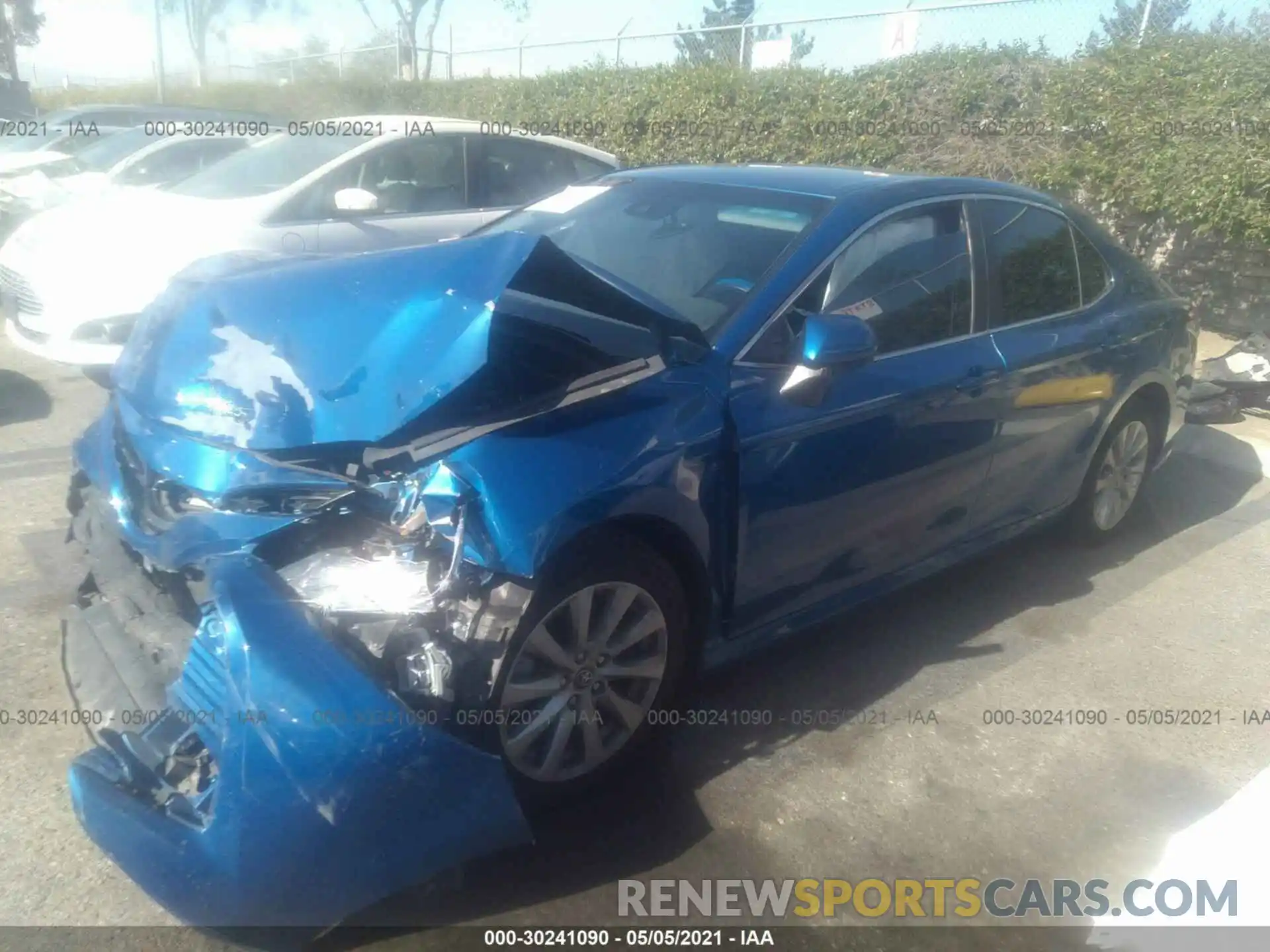 2 Photograph of a damaged car 4T1B11HK9KU235800 TOYOTA CAMRY 2019