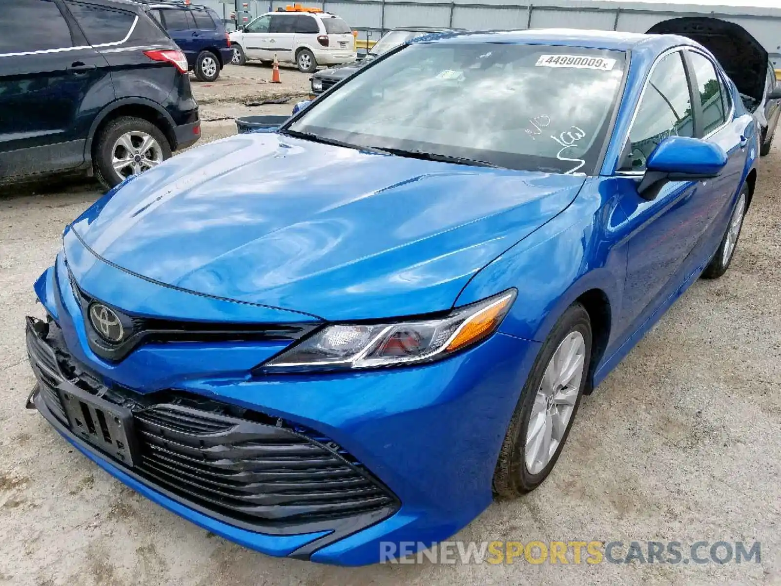 2 Photograph of a damaged car 4T1B11HK9KU235814 TOYOTA CAMRY 2019