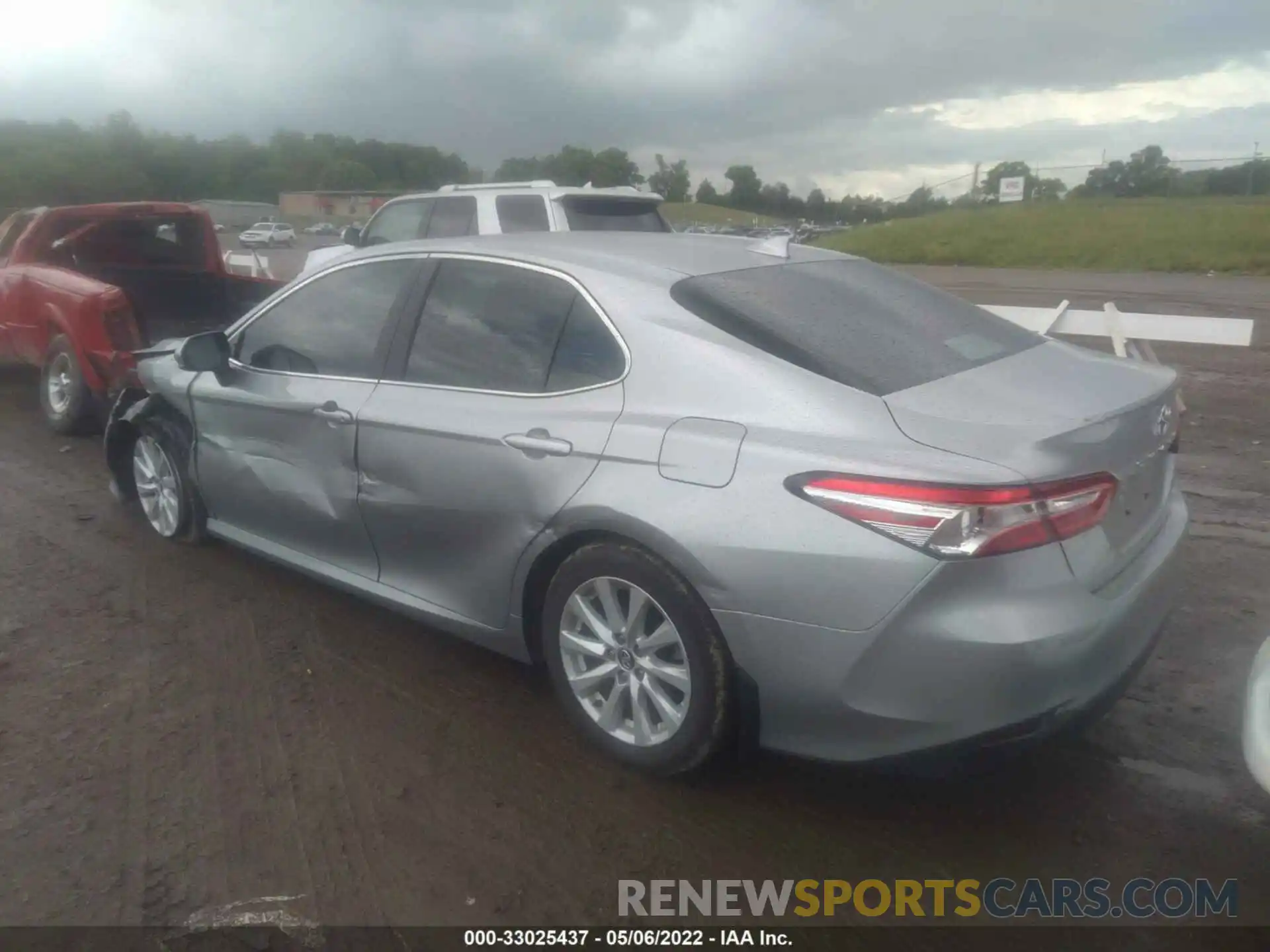 3 Photograph of a damaged car 4T1B11HK9KU236056 TOYOTA CAMRY 2019