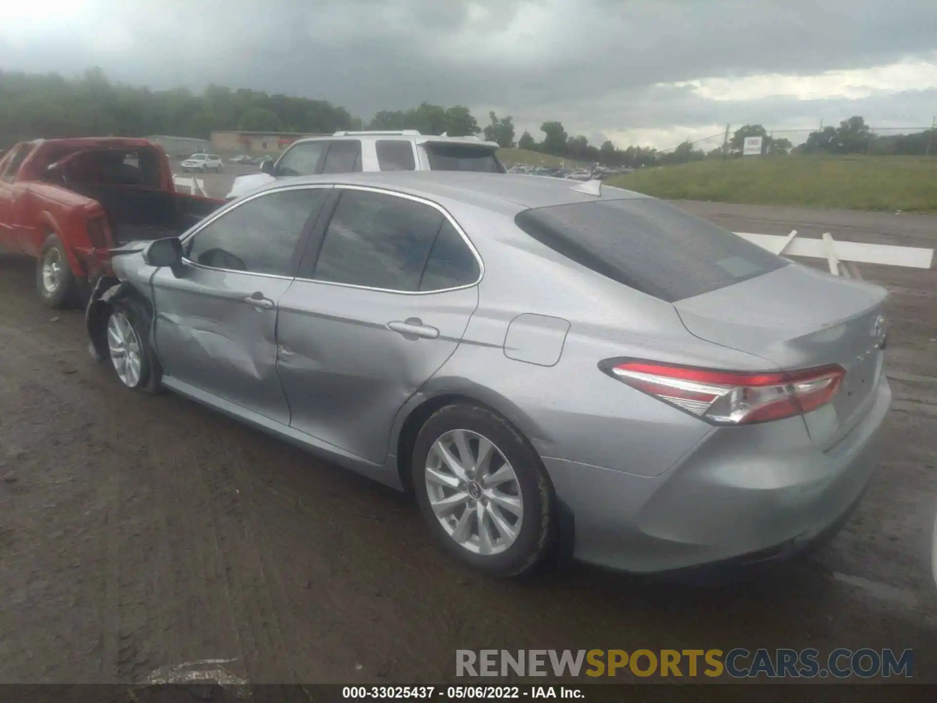 6 Photograph of a damaged car 4T1B11HK9KU236056 TOYOTA CAMRY 2019