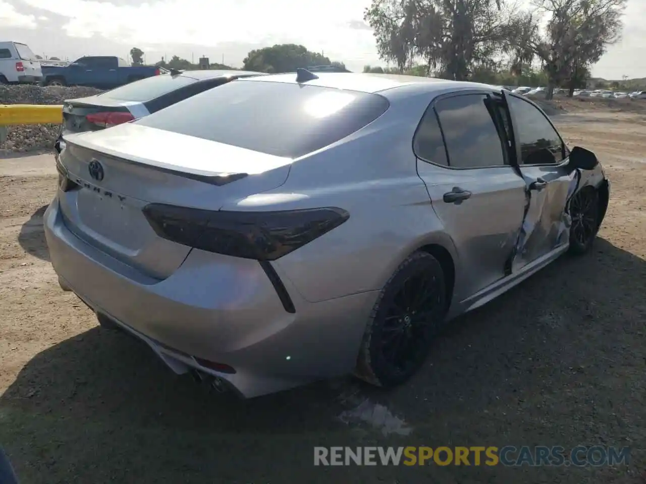 4 Photograph of a damaged car 4T1B11HK9KU236428 TOYOTA CAMRY 2019