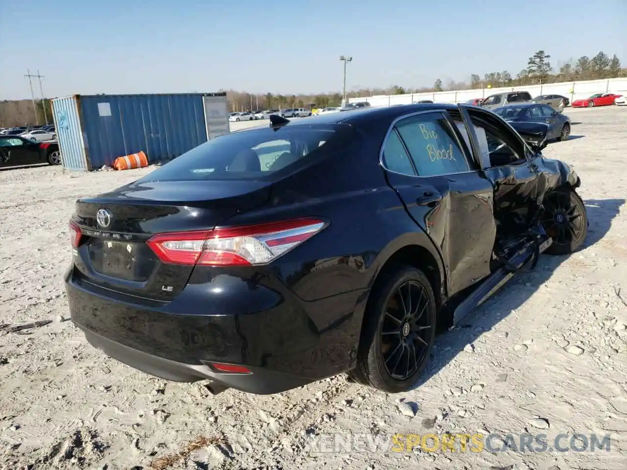 4 Фотография поврежденного автомобиля 4T1B11HK9KU236560 TOYOTA CAMRY 2019