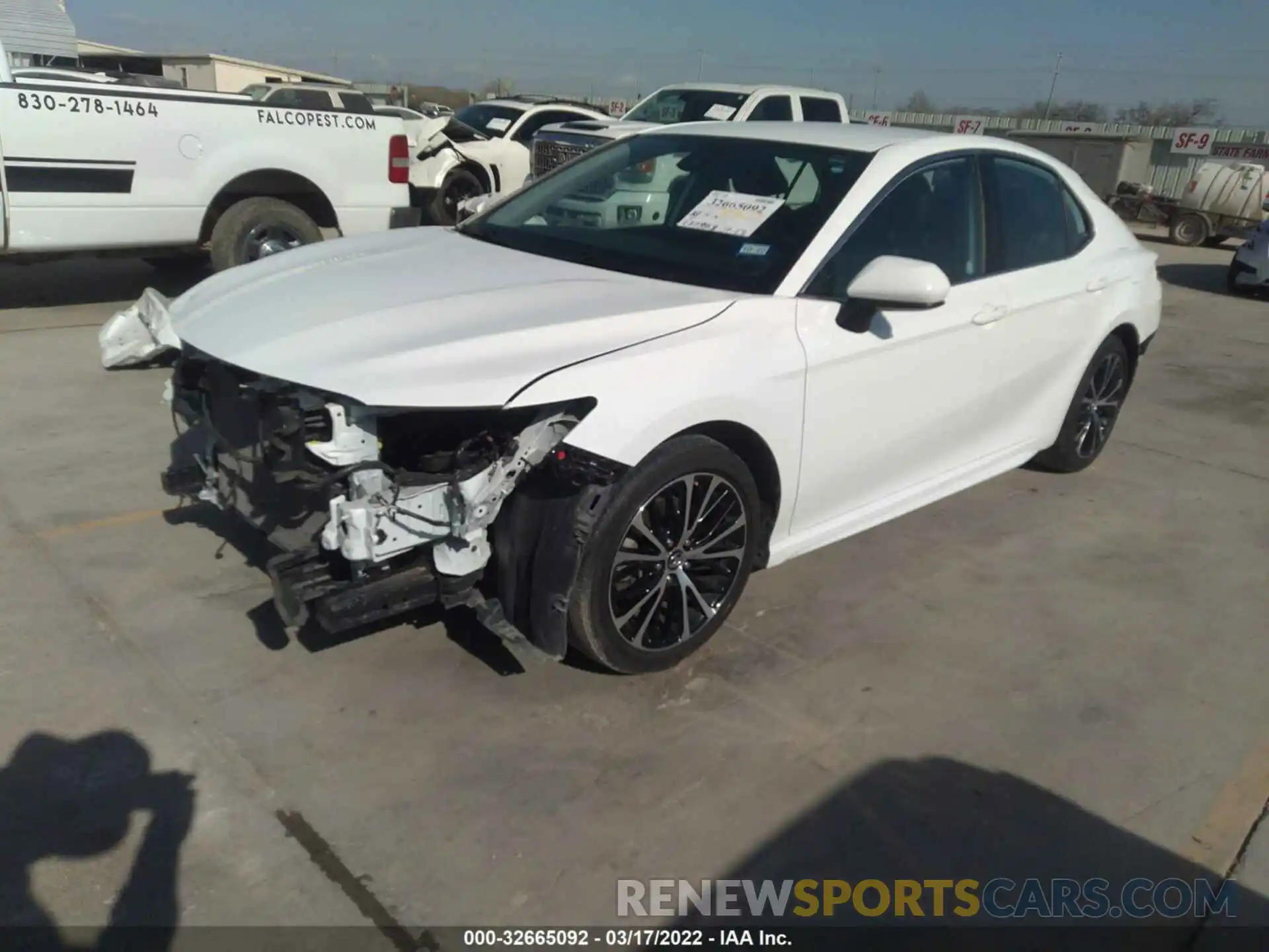 2 Photograph of a damaged car 4T1B11HK9KU237790 TOYOTA CAMRY 2019