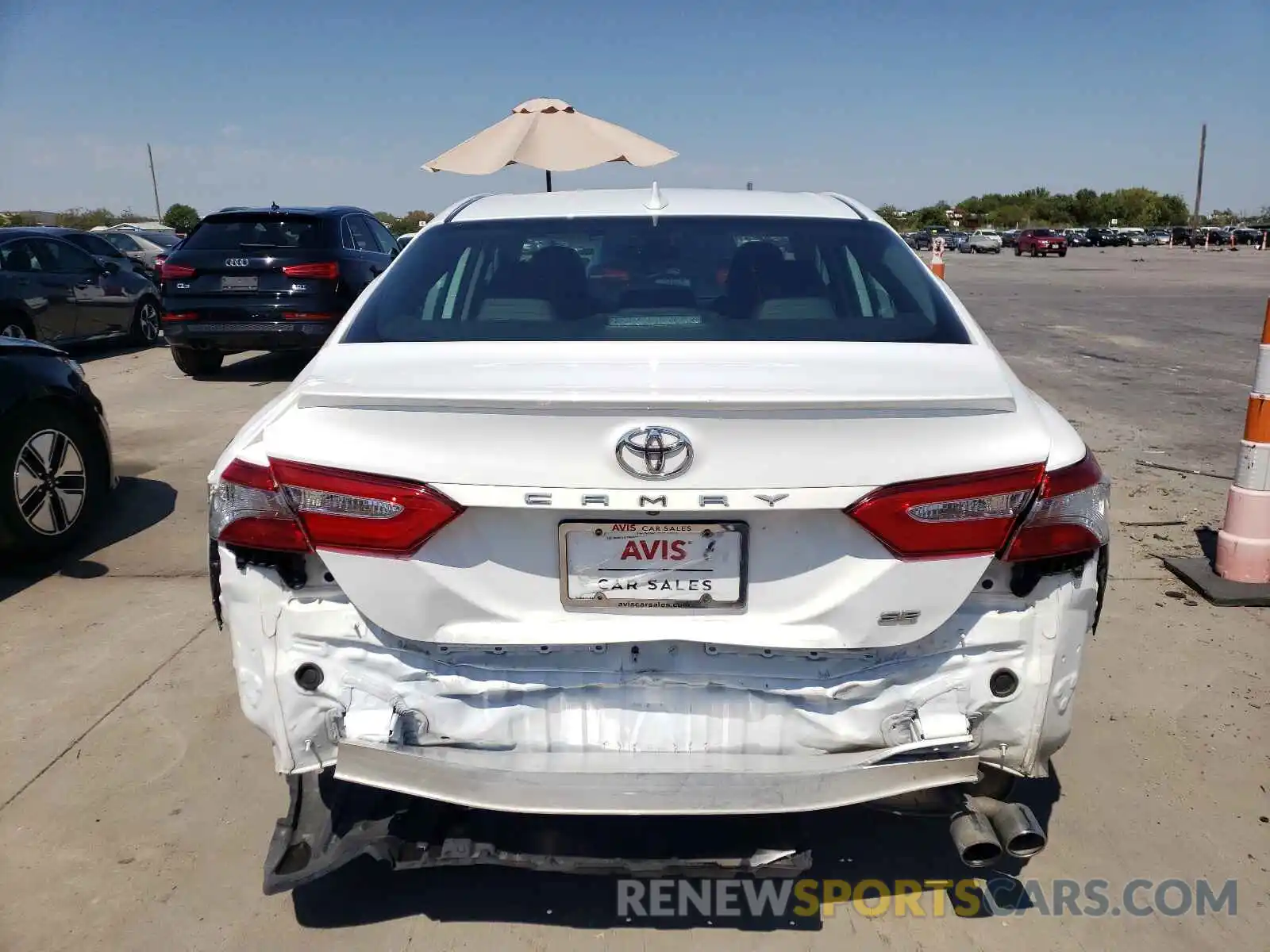 9 Photograph of a damaged car 4T1B11HK9KU239264 TOYOTA CAMRY 2019