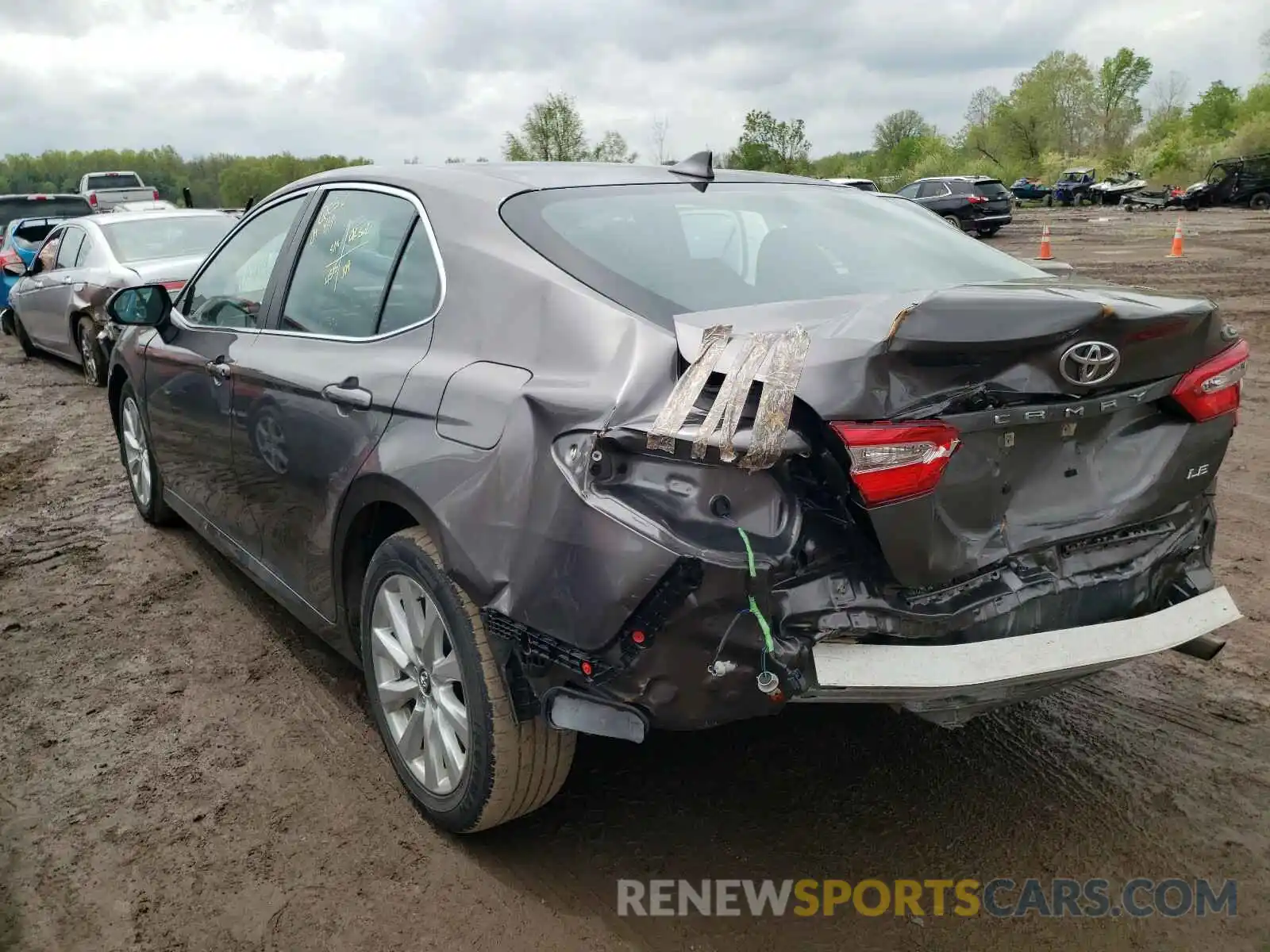 3 Photograph of a damaged car 4T1B11HK9KU239345 TOYOTA CAMRY 2019