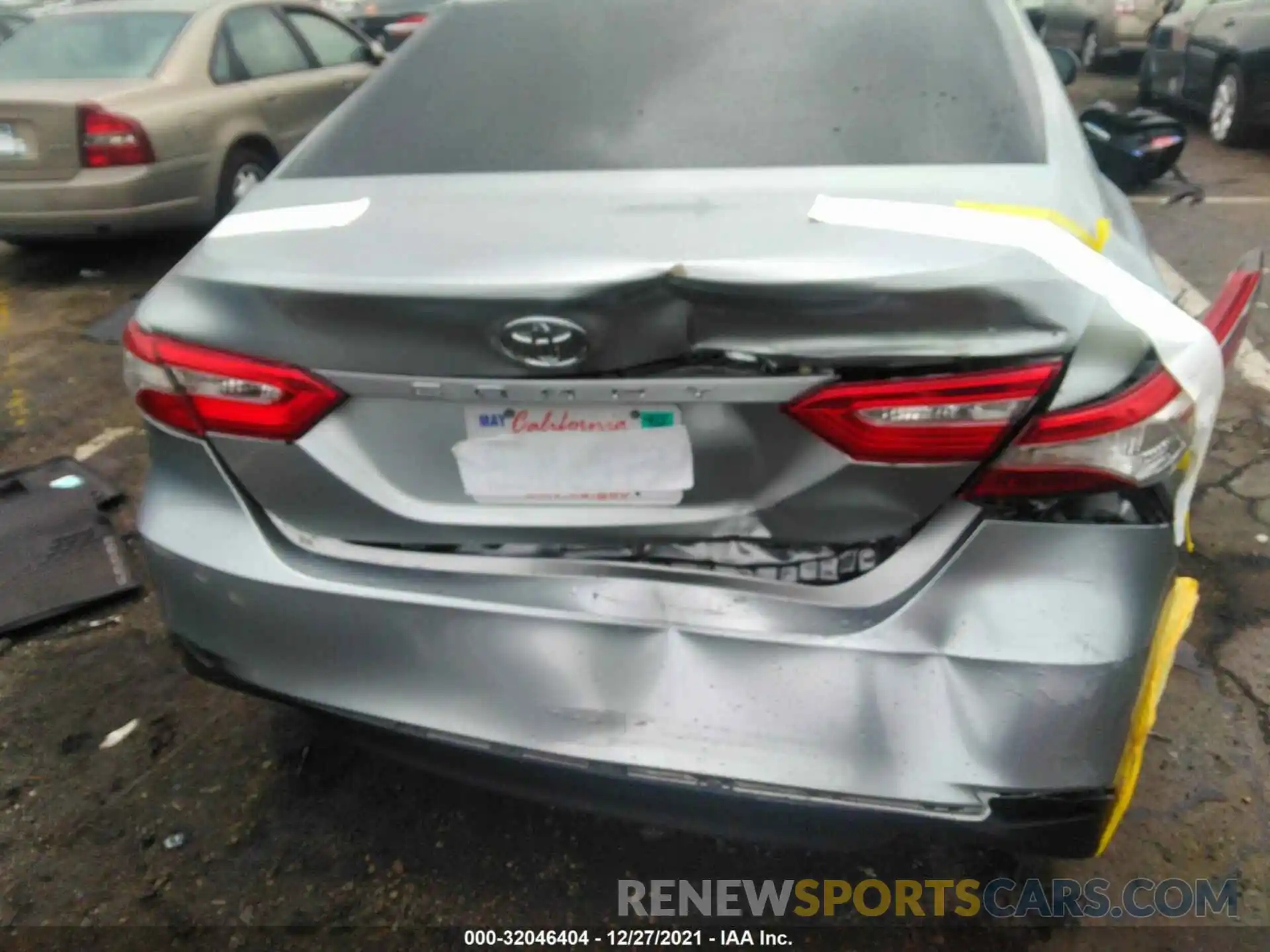 6 Photograph of a damaged car 4T1B11HK9KU240091 TOYOTA CAMRY 2019