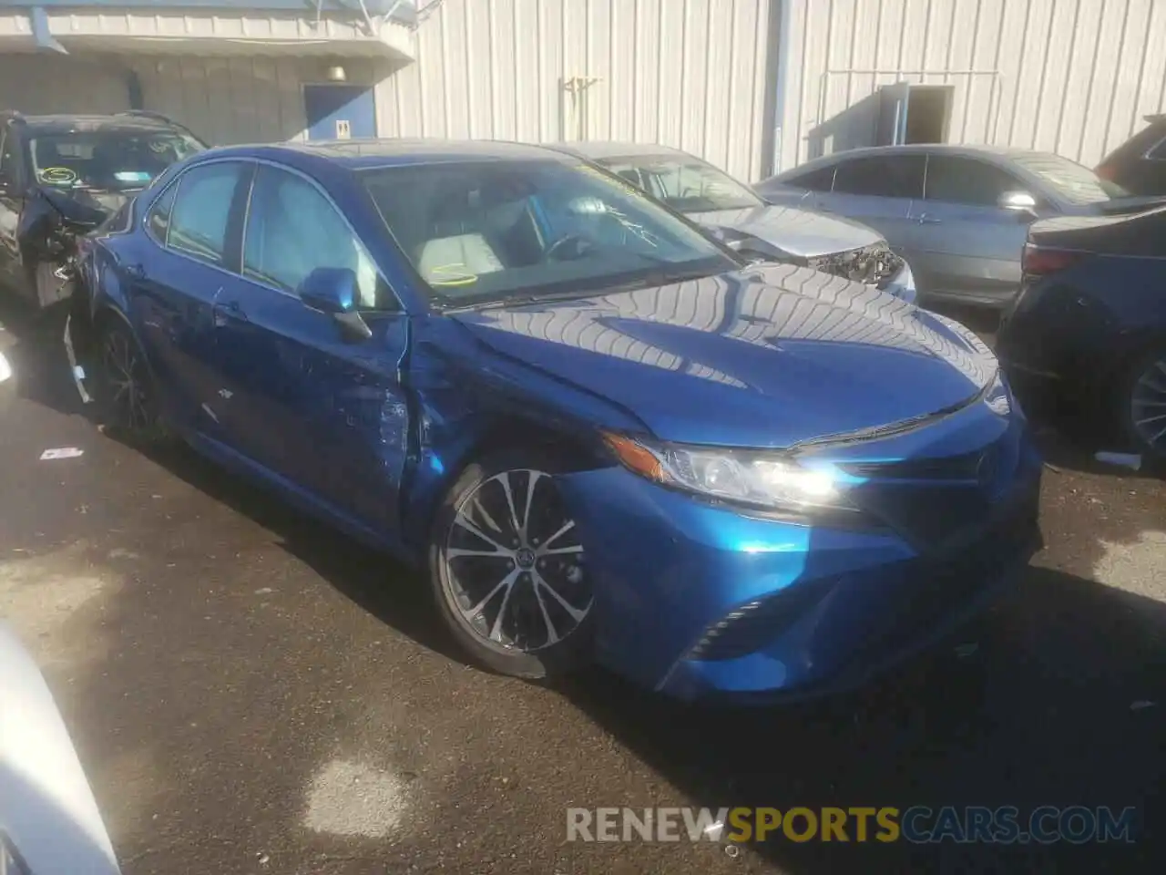 1 Photograph of a damaged car 4T1B11HK9KU240950 TOYOTA CAMRY 2019