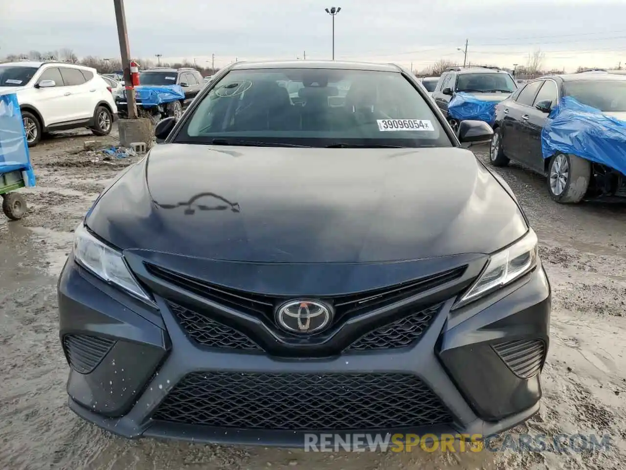 5 Photograph of a damaged car 4T1B11HK9KU241225 TOYOTA CAMRY 2019