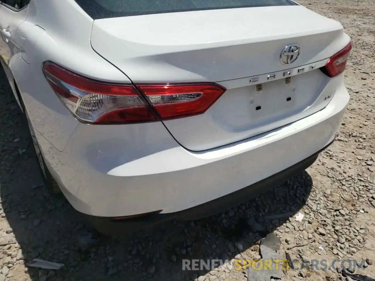 9 Photograph of a damaged car 4T1B11HK9KU242102 TOYOTA CAMRY 2019