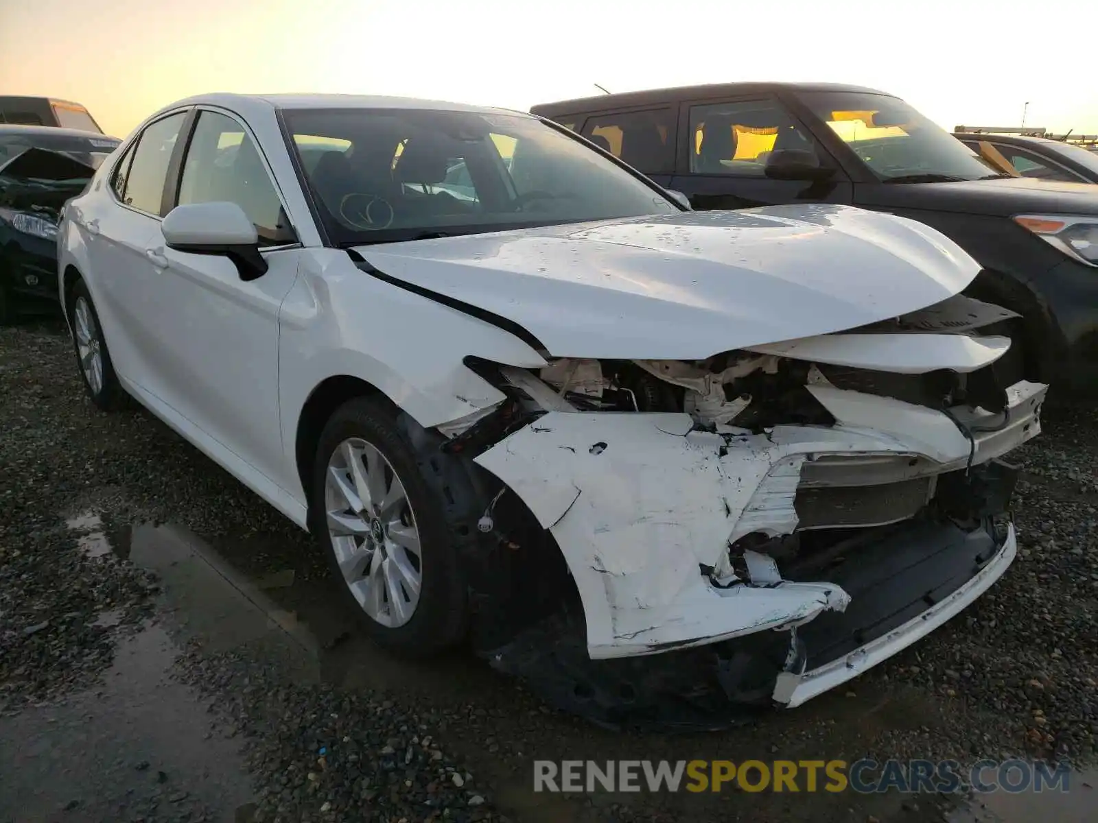 1 Photograph of a damaged car 4T1B11HK9KU243590 TOYOTA CAMRY 2019