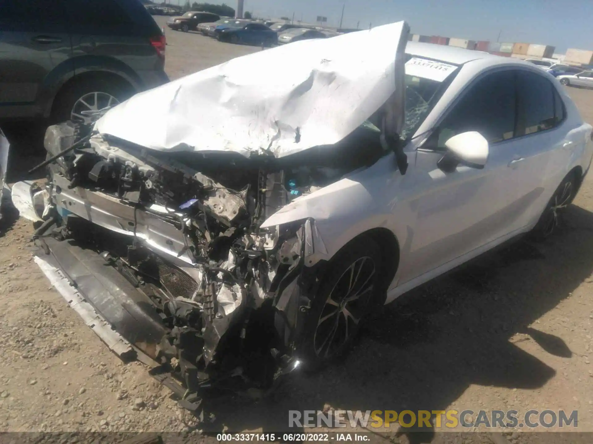 2 Photograph of a damaged car 4T1B11HK9KU244111 TOYOTA CAMRY 2019