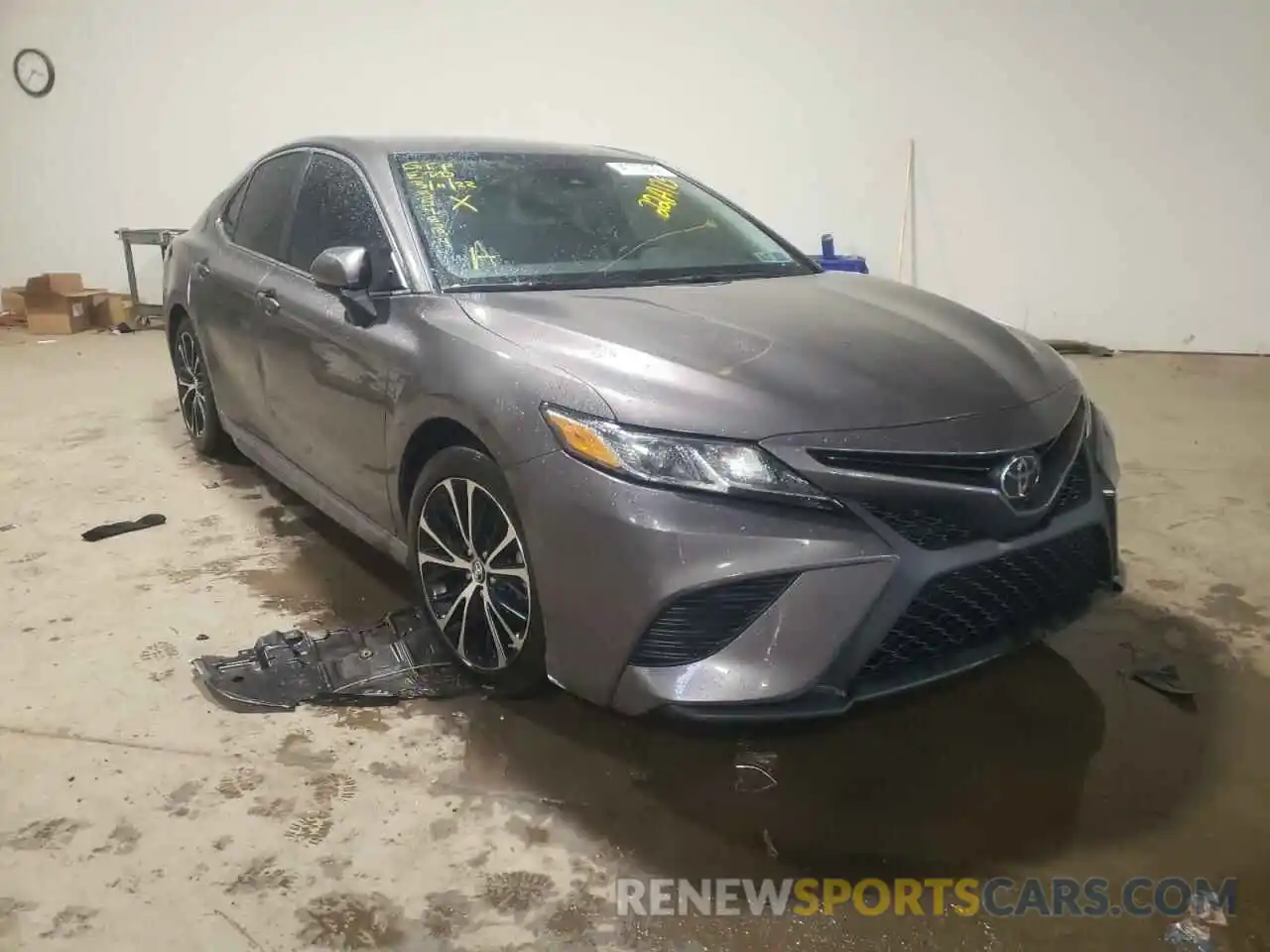 1 Photograph of a damaged car 4T1B11HK9KU244500 TOYOTA CAMRY 2019