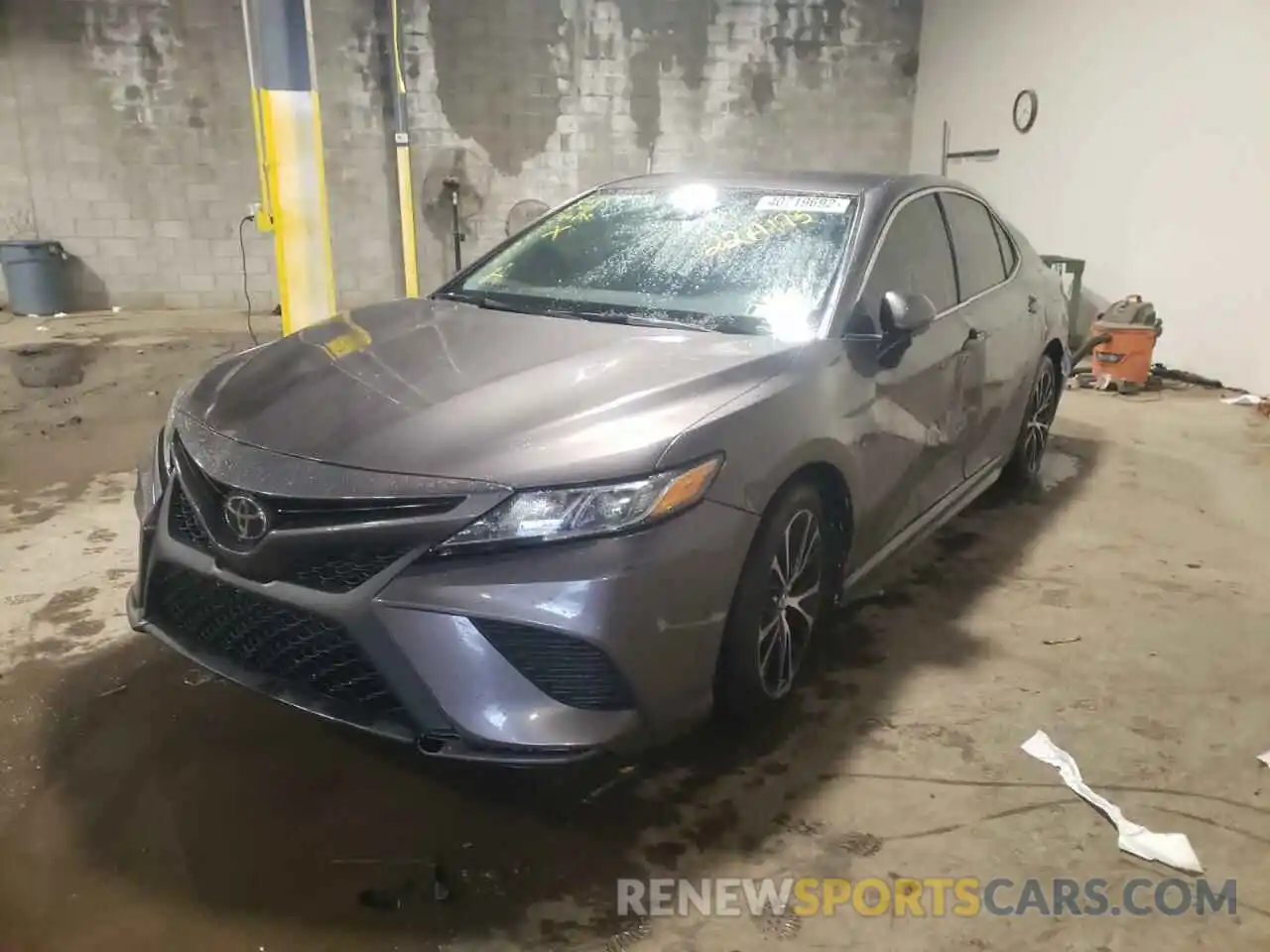 2 Photograph of a damaged car 4T1B11HK9KU244500 TOYOTA CAMRY 2019