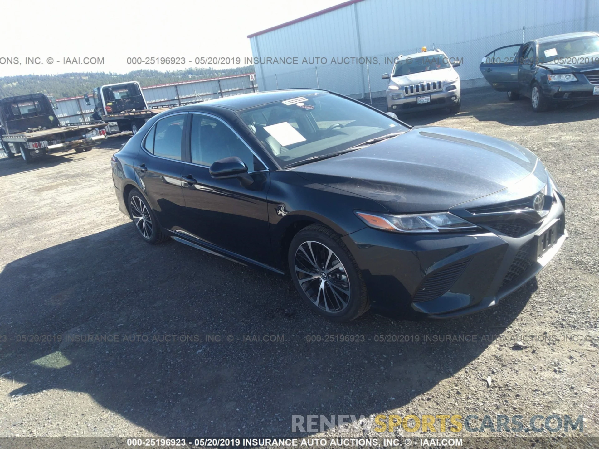 1 Photograph of a damaged car 4T1B11HK9KU245209 TOYOTA CAMRY 2019